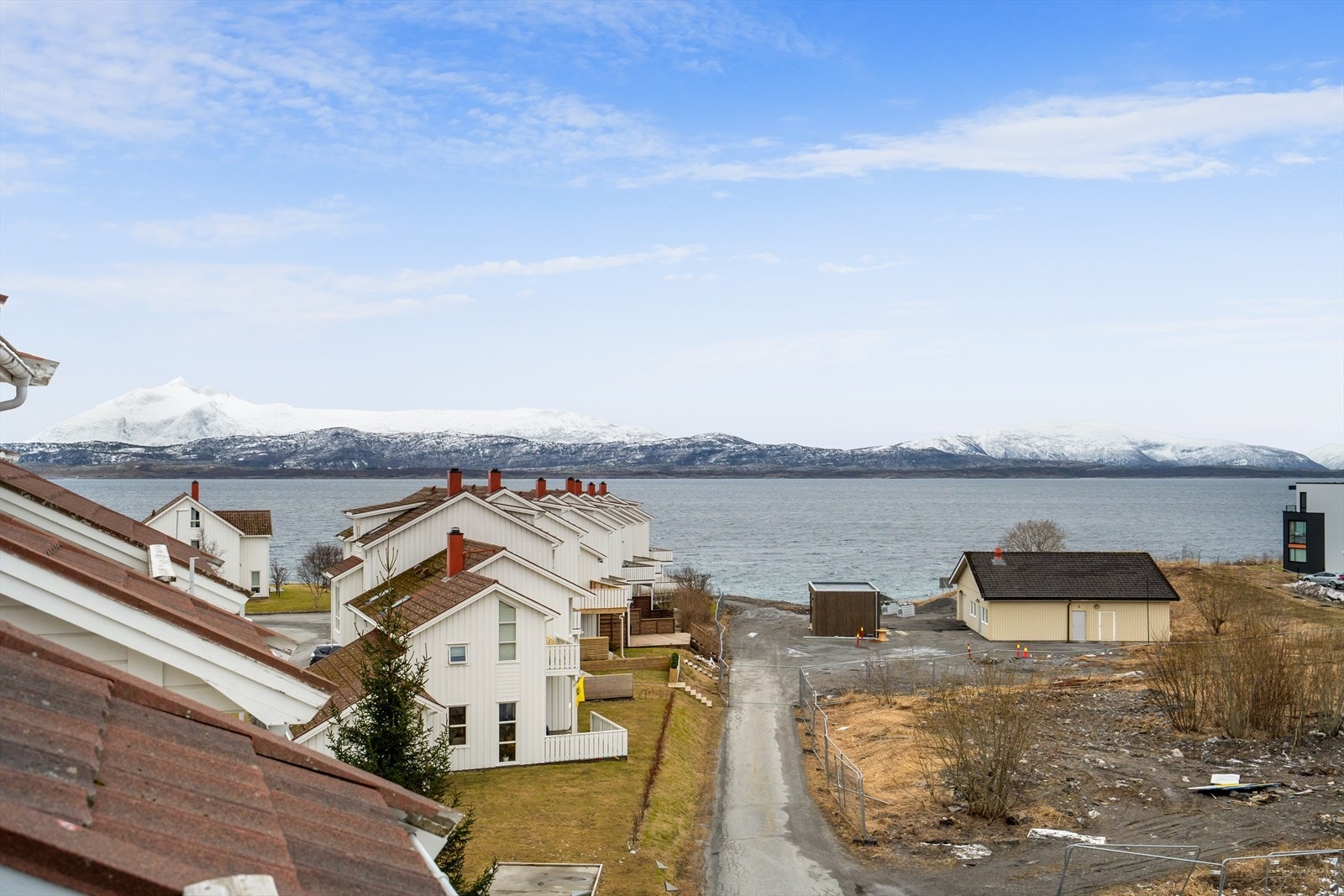 Her får du også utsikt mot deler av Børvasstindene. Galleribilde