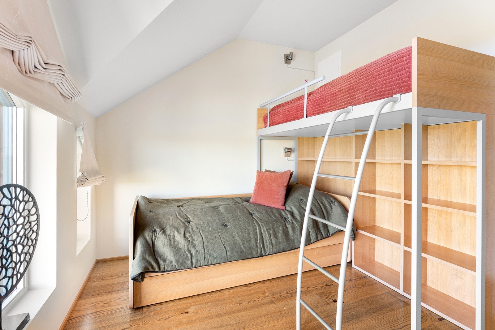 Smart soverom med køyeseng Galleribilde