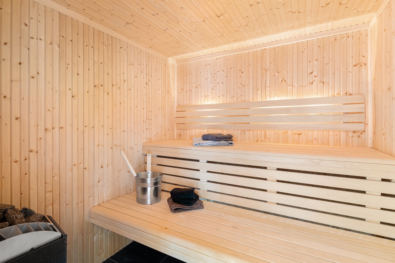 Stor plass i hyttens badstue Galleribilde