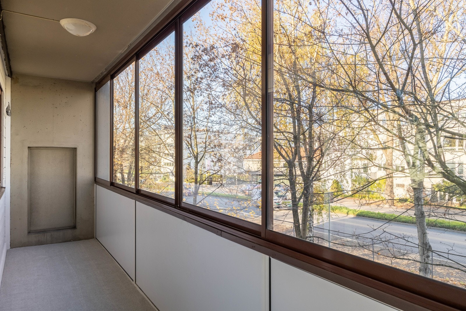 Innglasset balkong med teppegulv, flere innredningsmuligheter. Galleribilde