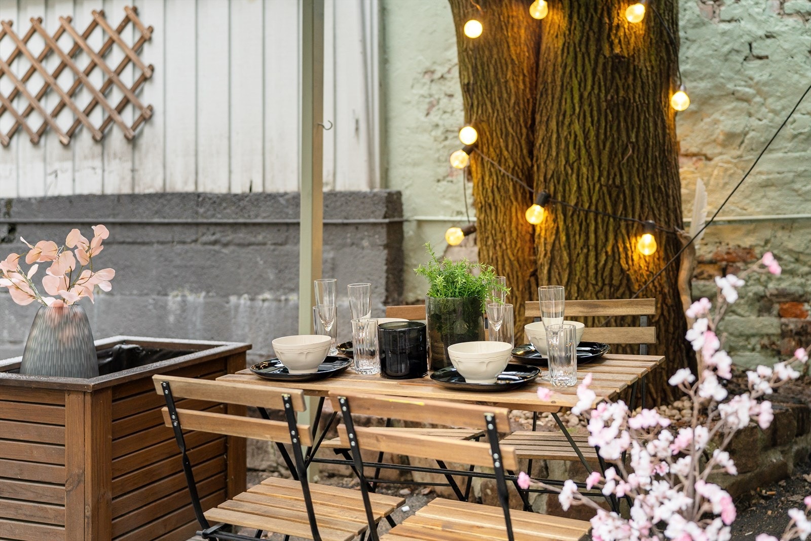 Hyggelige fellesområder i bakgården. Galleribilde