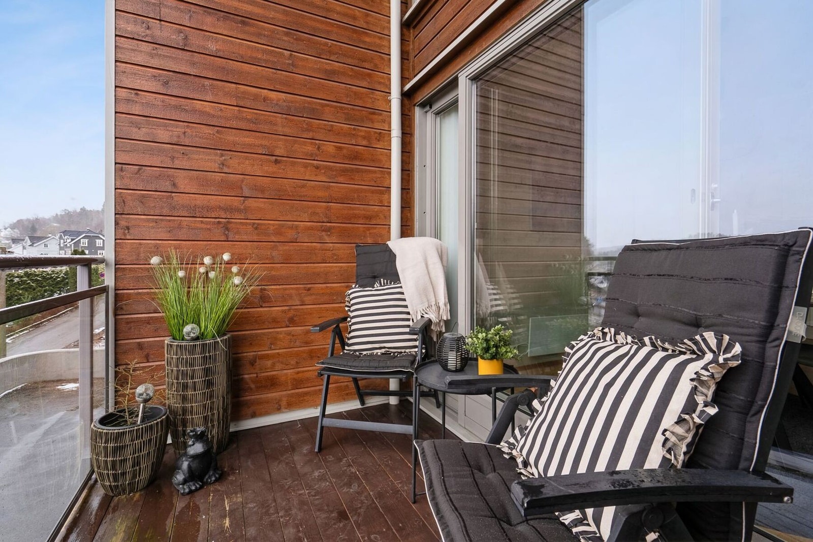 Flotte sommerdager kan nytes på balkongen Galleribilde