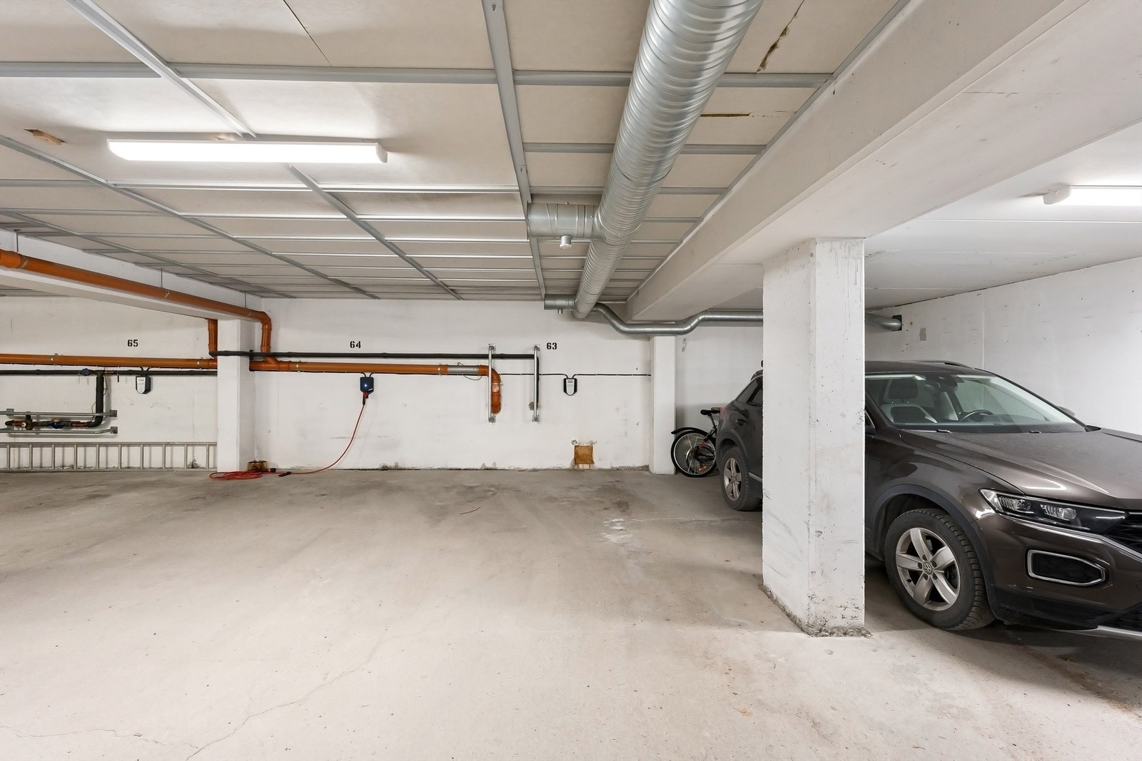 Bruksrett til garasjeplass i felles garasjeanlegg Galleribilde