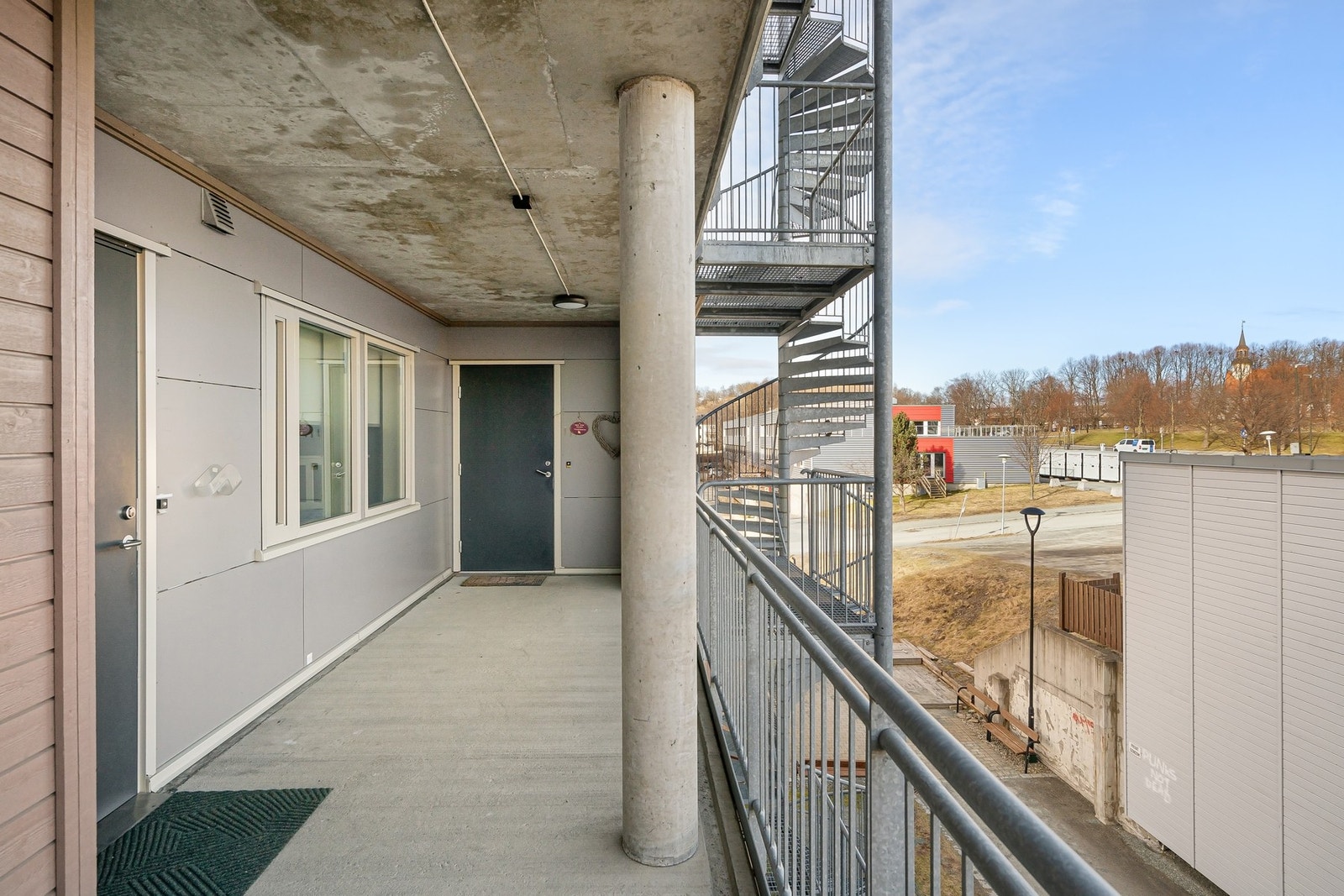 Inngangparti. Bygget er fra 2008. Galleribilde