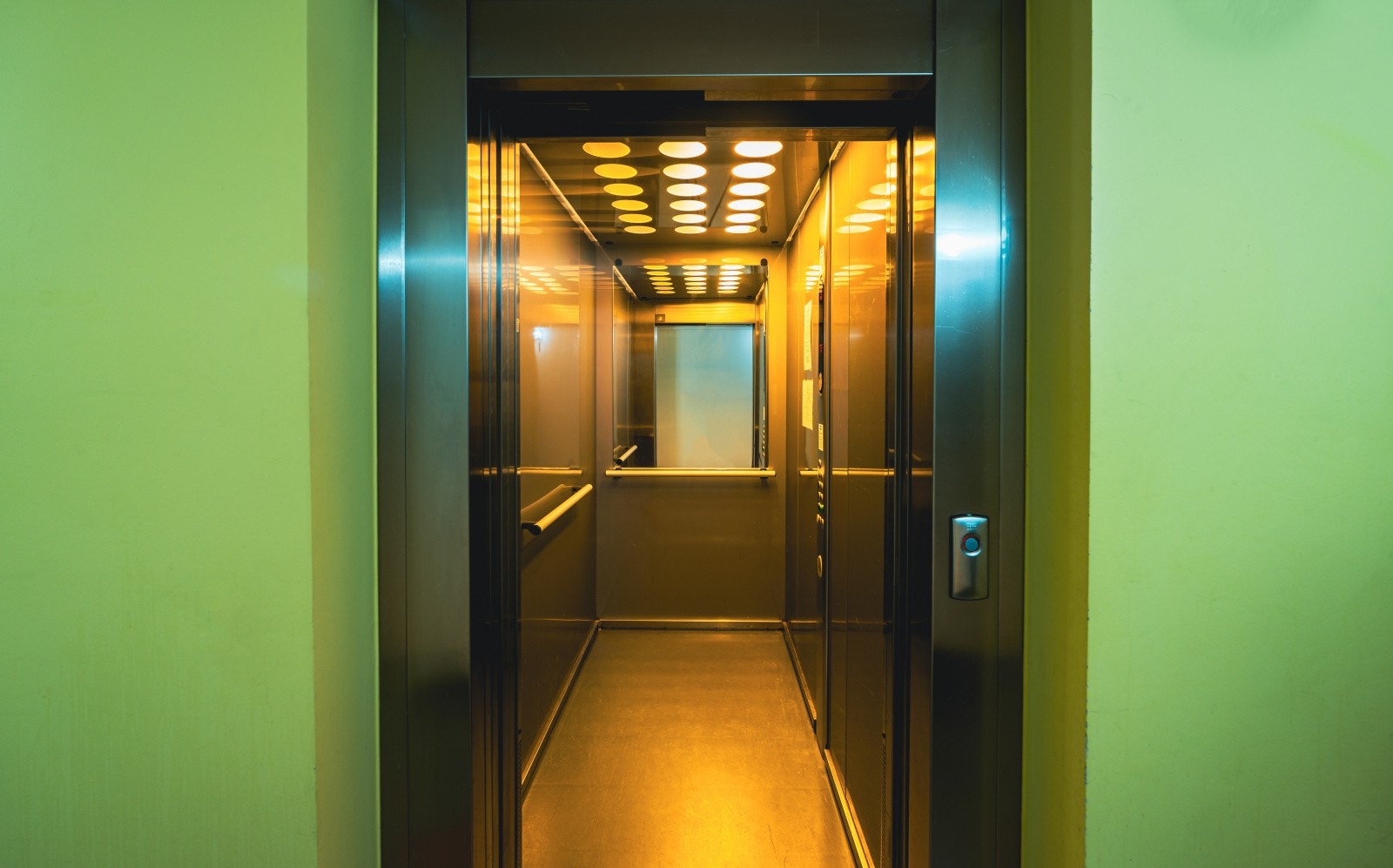 Heis i bygget. Galleribilde