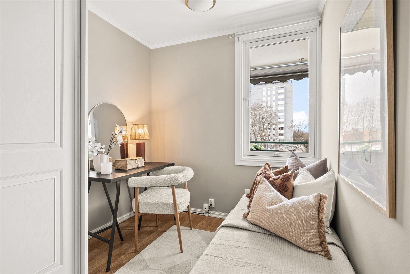 Rommet passer ypperlig som gjesterom, barnerom eller kontor. Galleribilde