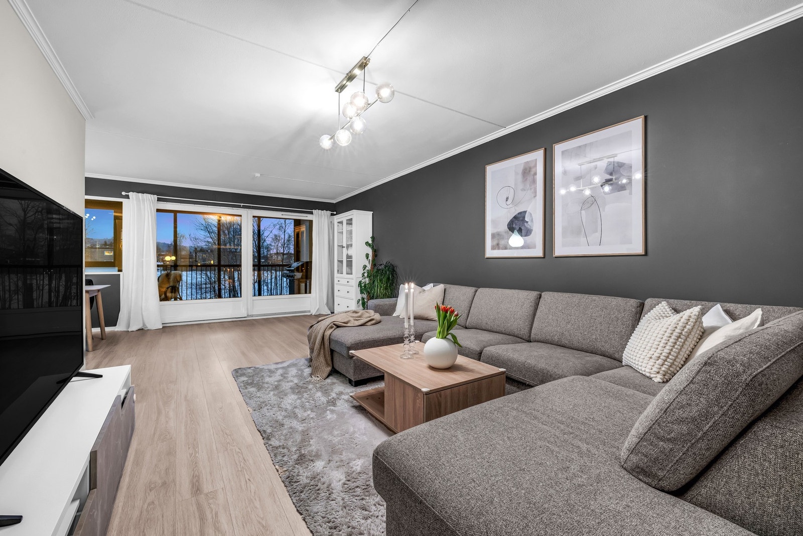 En stor og flott 4-roms endeleilighet på trivelige Skjetten. Galleribilde
