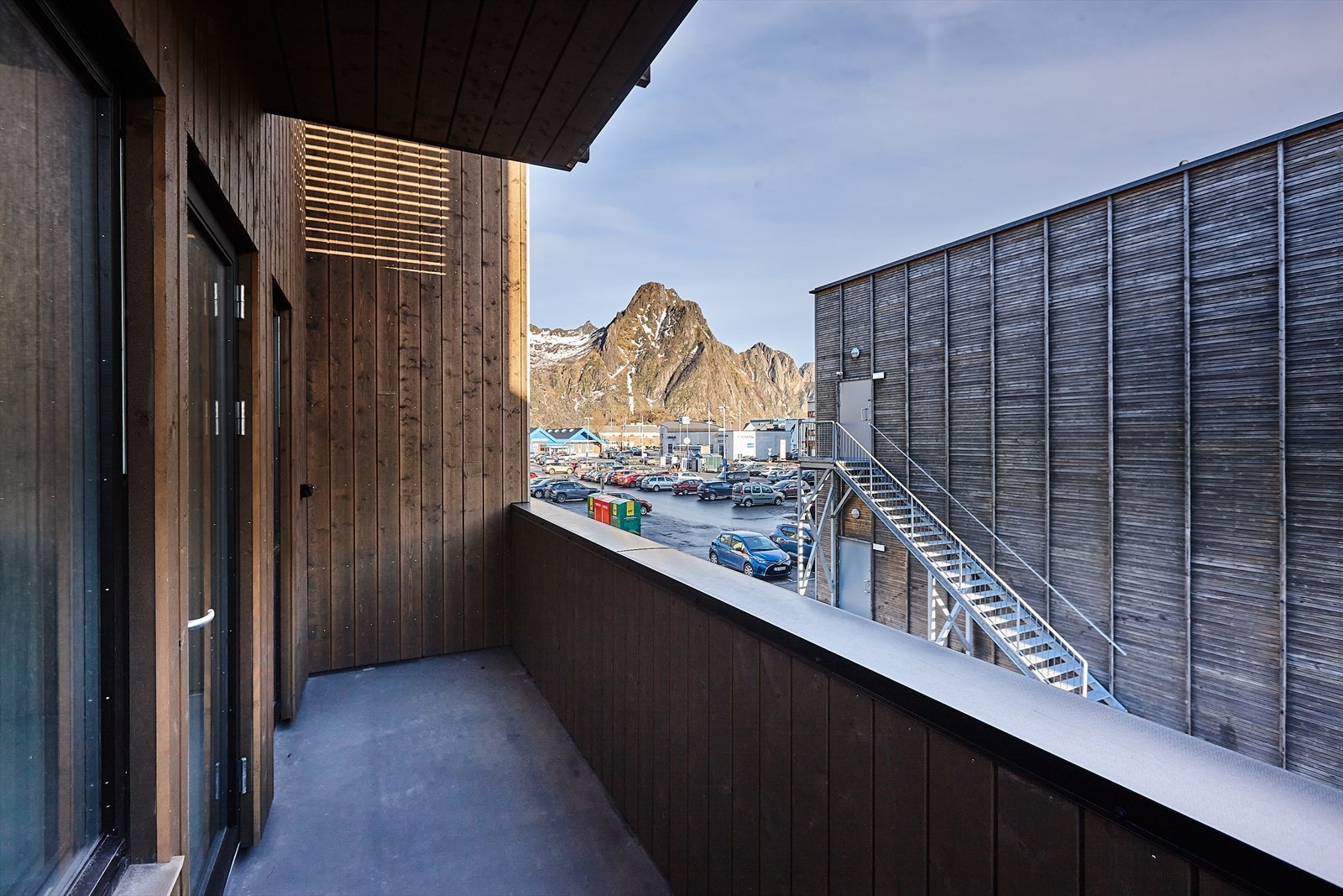 Balkong utenfor hovedsoverom - utsikt nordover mot Geita. Galleribilde