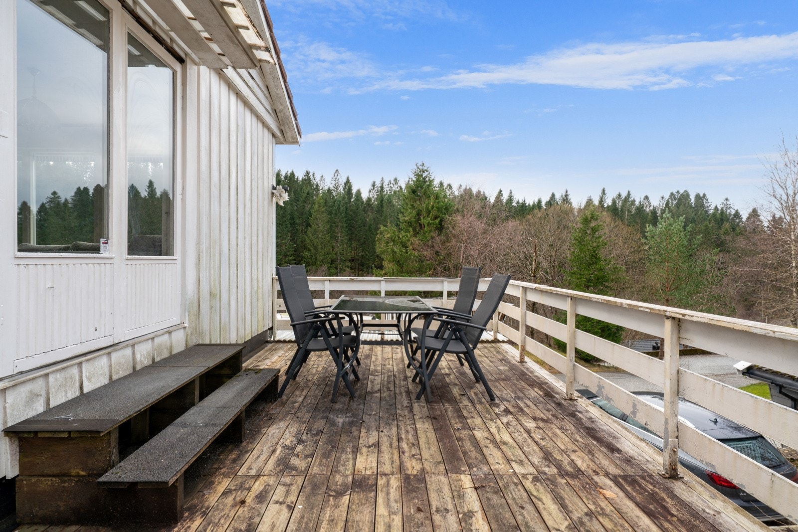Terrasse med utgang fra stuen (19 m²) Galleribilde