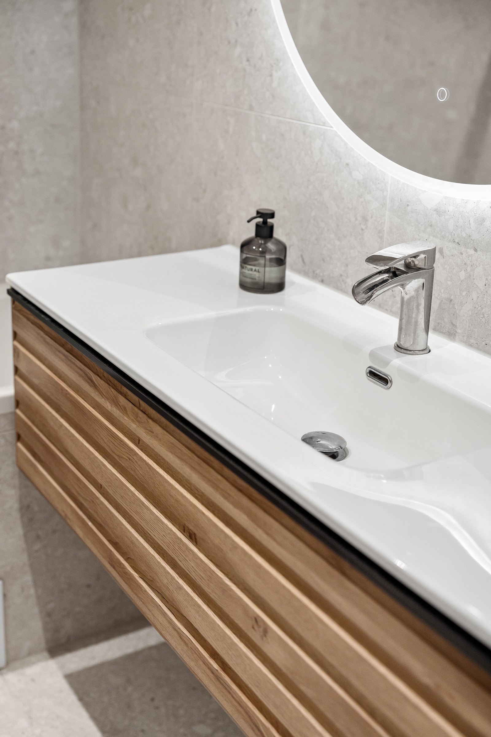 - Takstmann har utført fuktsøk i badet. Det ble ikke oppdaget forhold som kan tolkes til fuktskade - Galleribilde