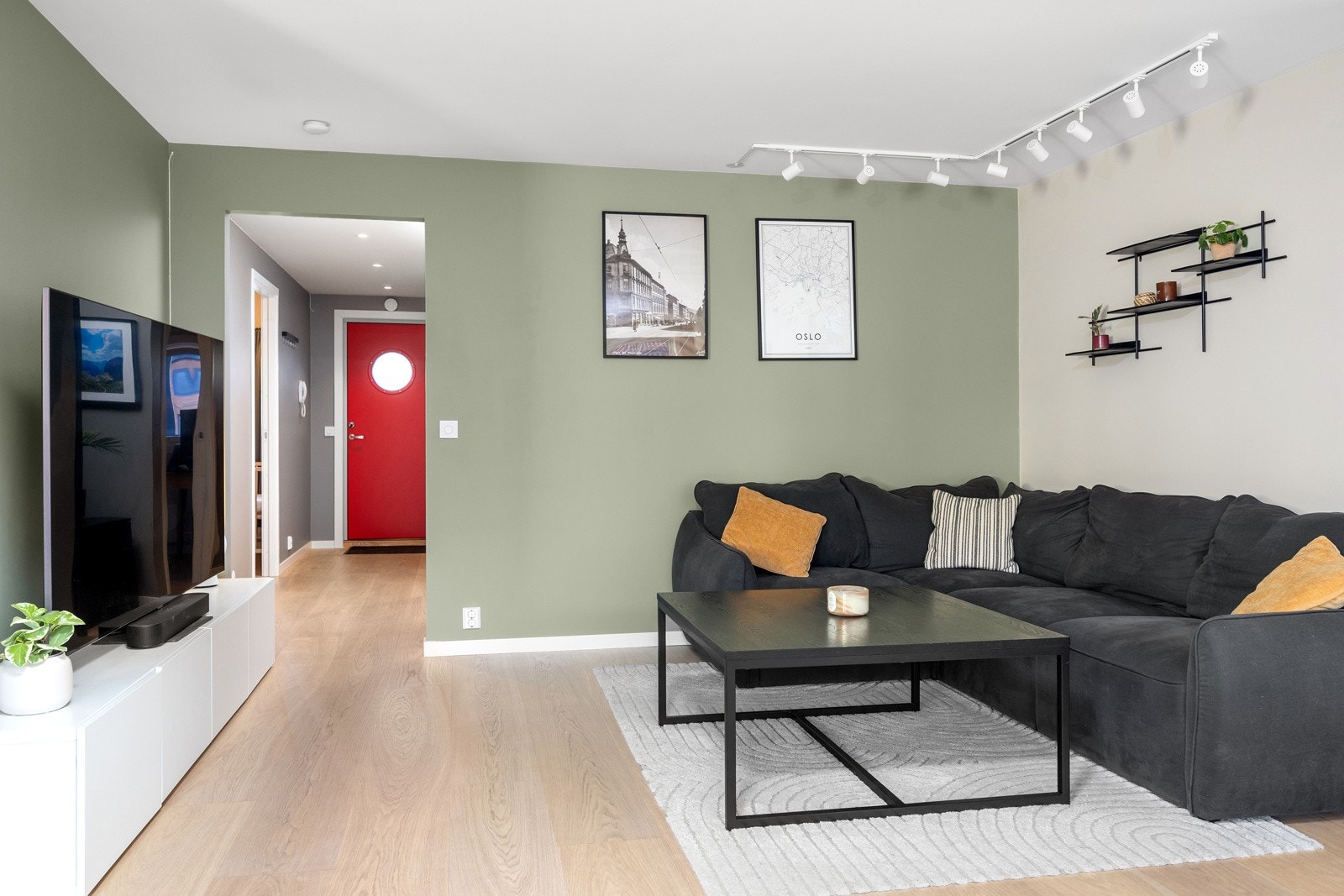 - Varmtvann og bredbånd er inkludert i fellesutgifter - Galleribilde