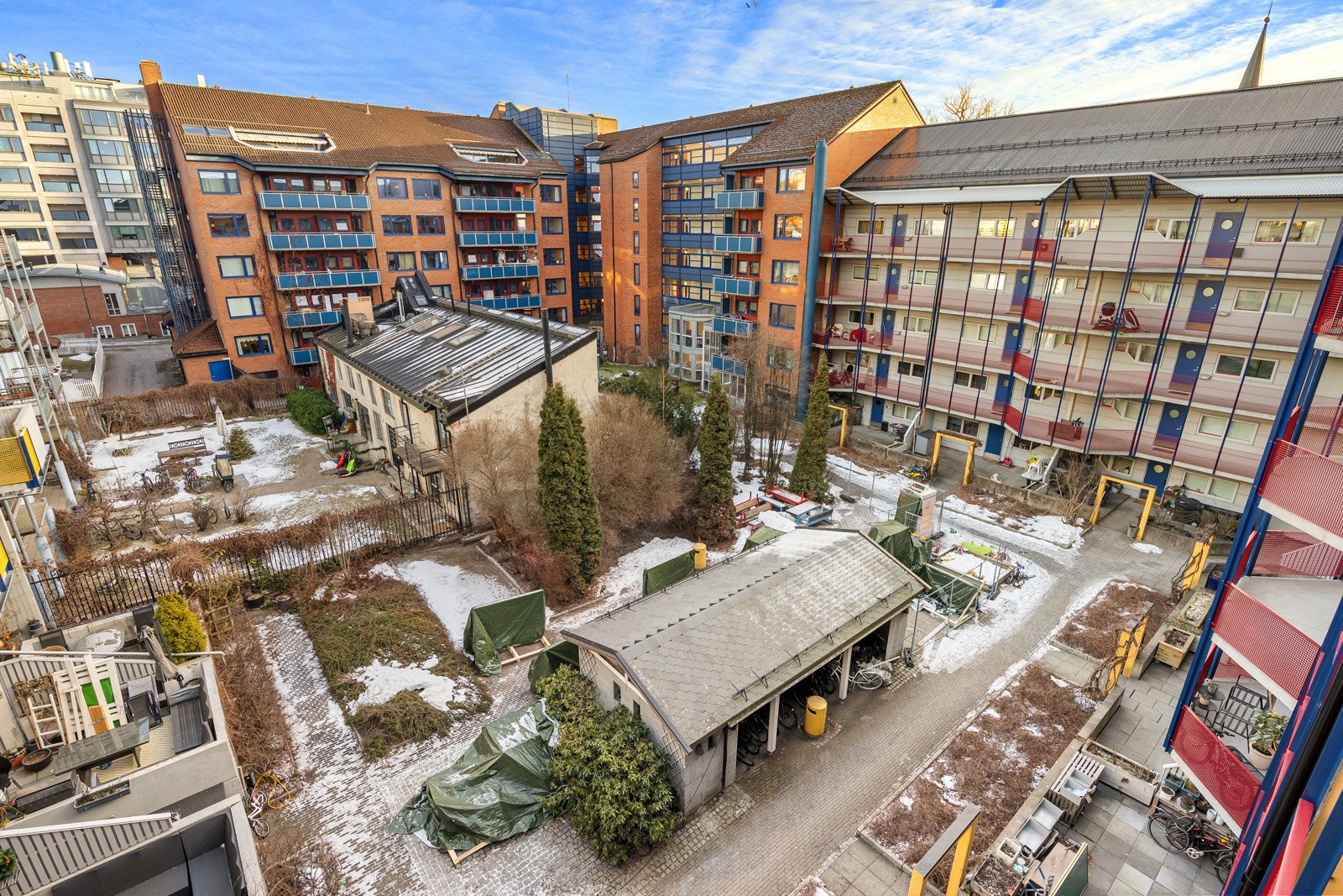 - Utsikt mot indre gårdsrom - Galleribilde