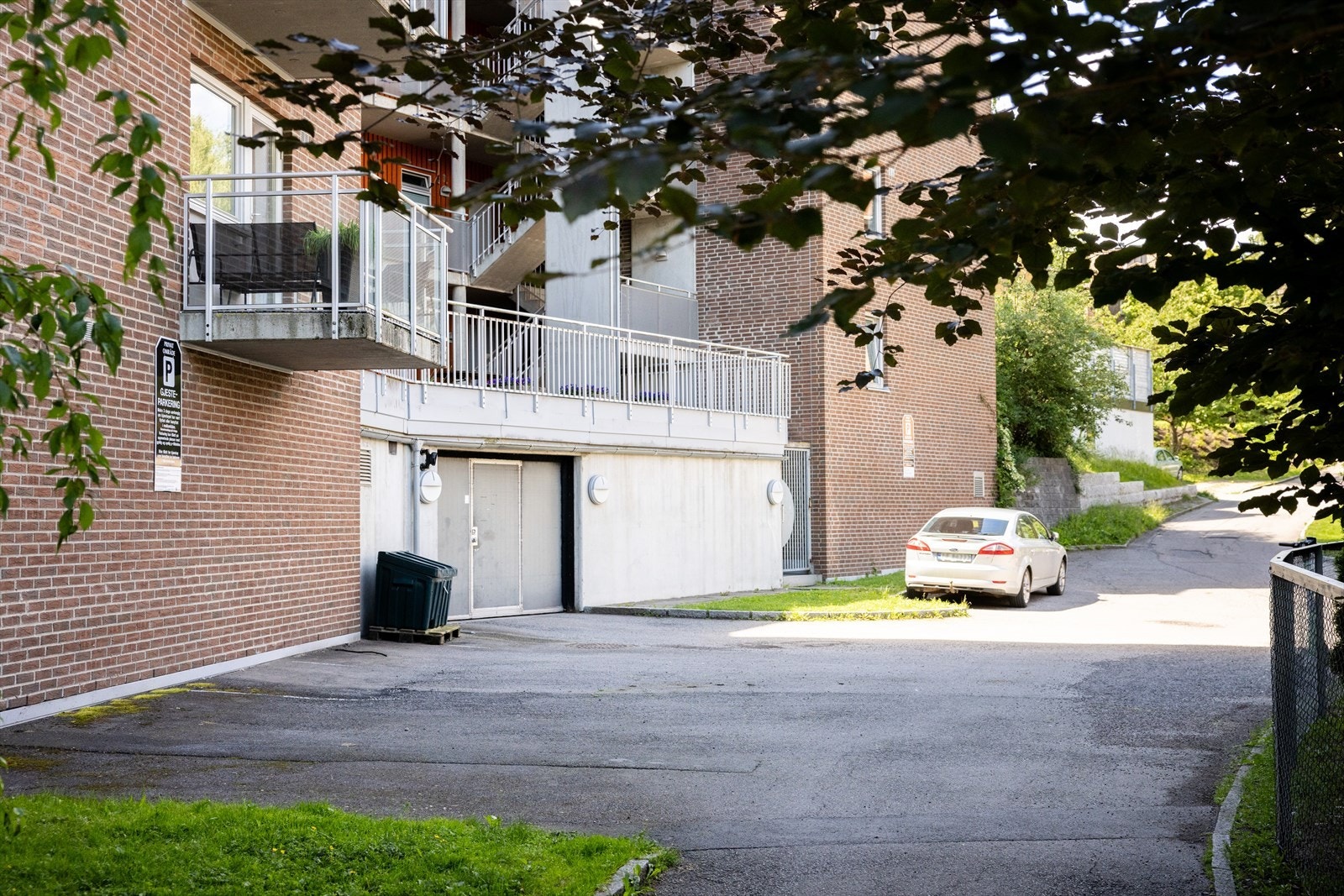 Gjesteparkering Galleribilde