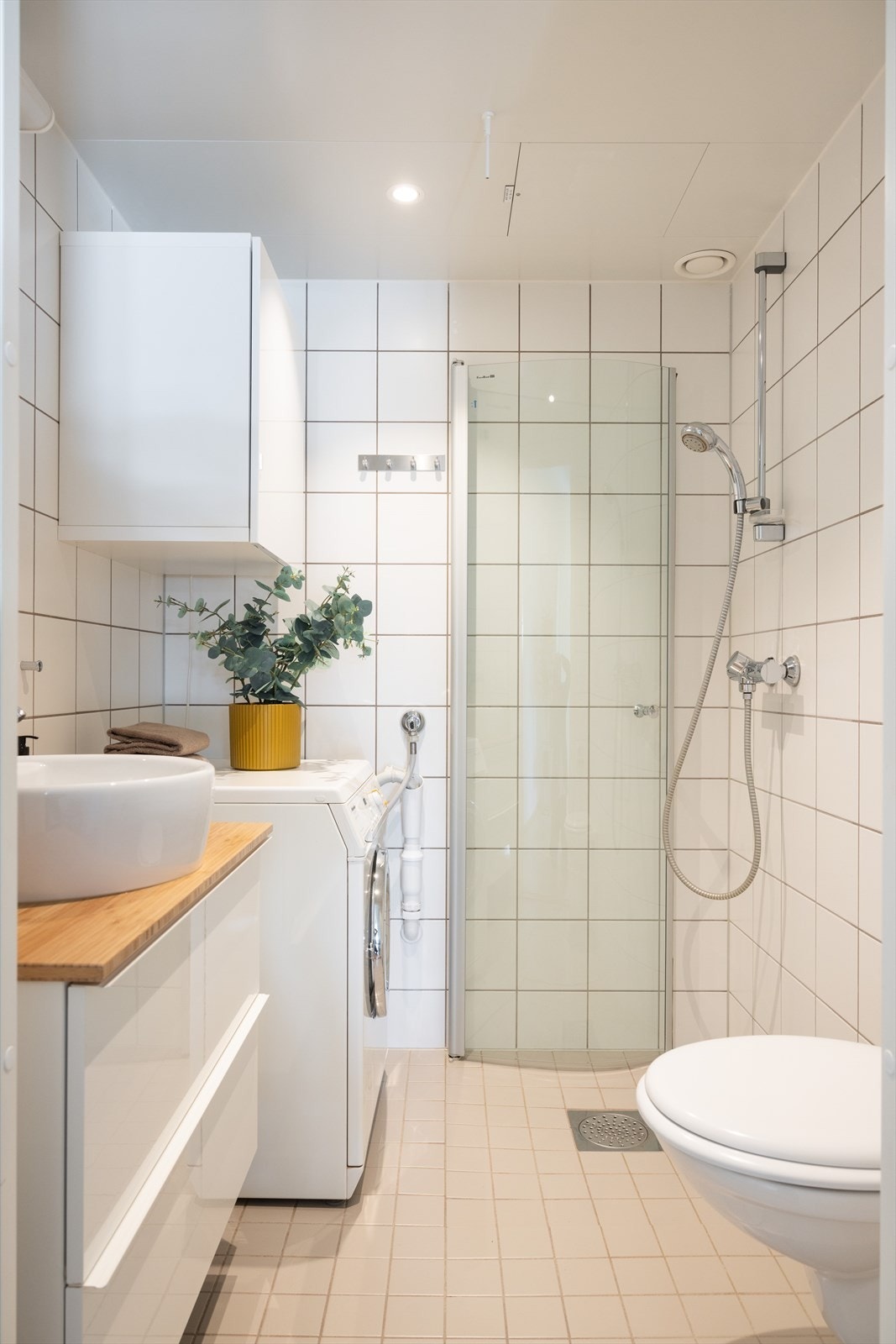 Pent flislagt bad fra byggeår 2006 Galleribilde