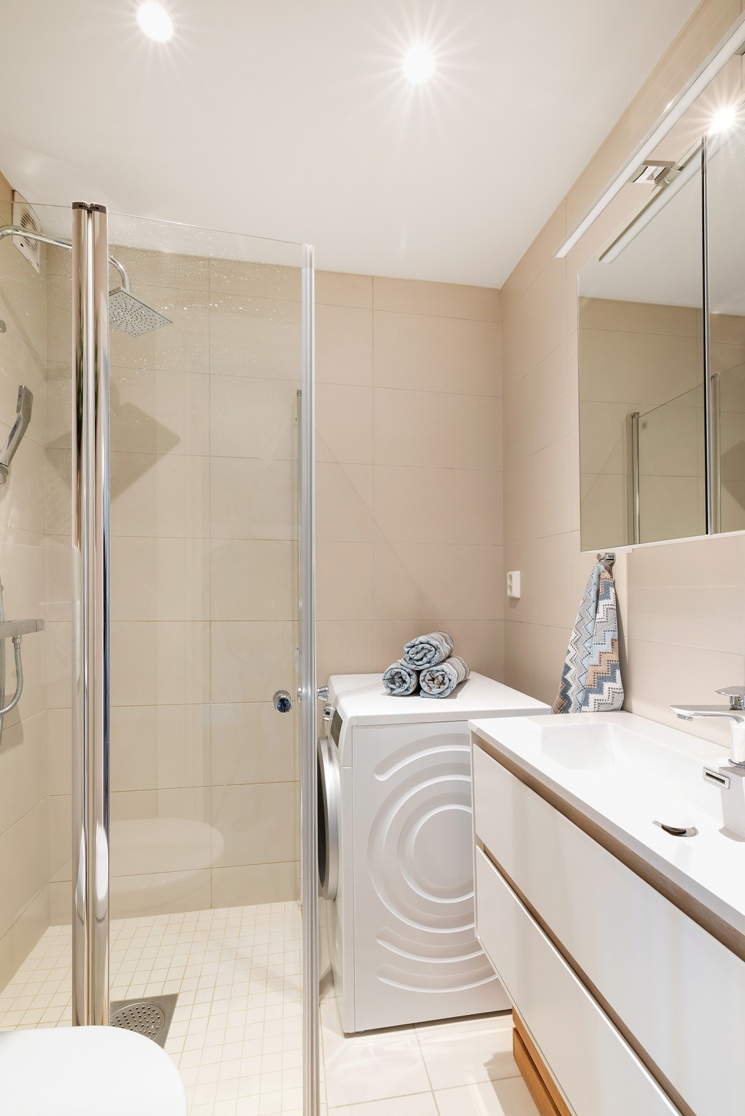 I leiligheten er det nye vannrør og nytt elektrisk anlegg i 2018/ 2019. Galleribilde