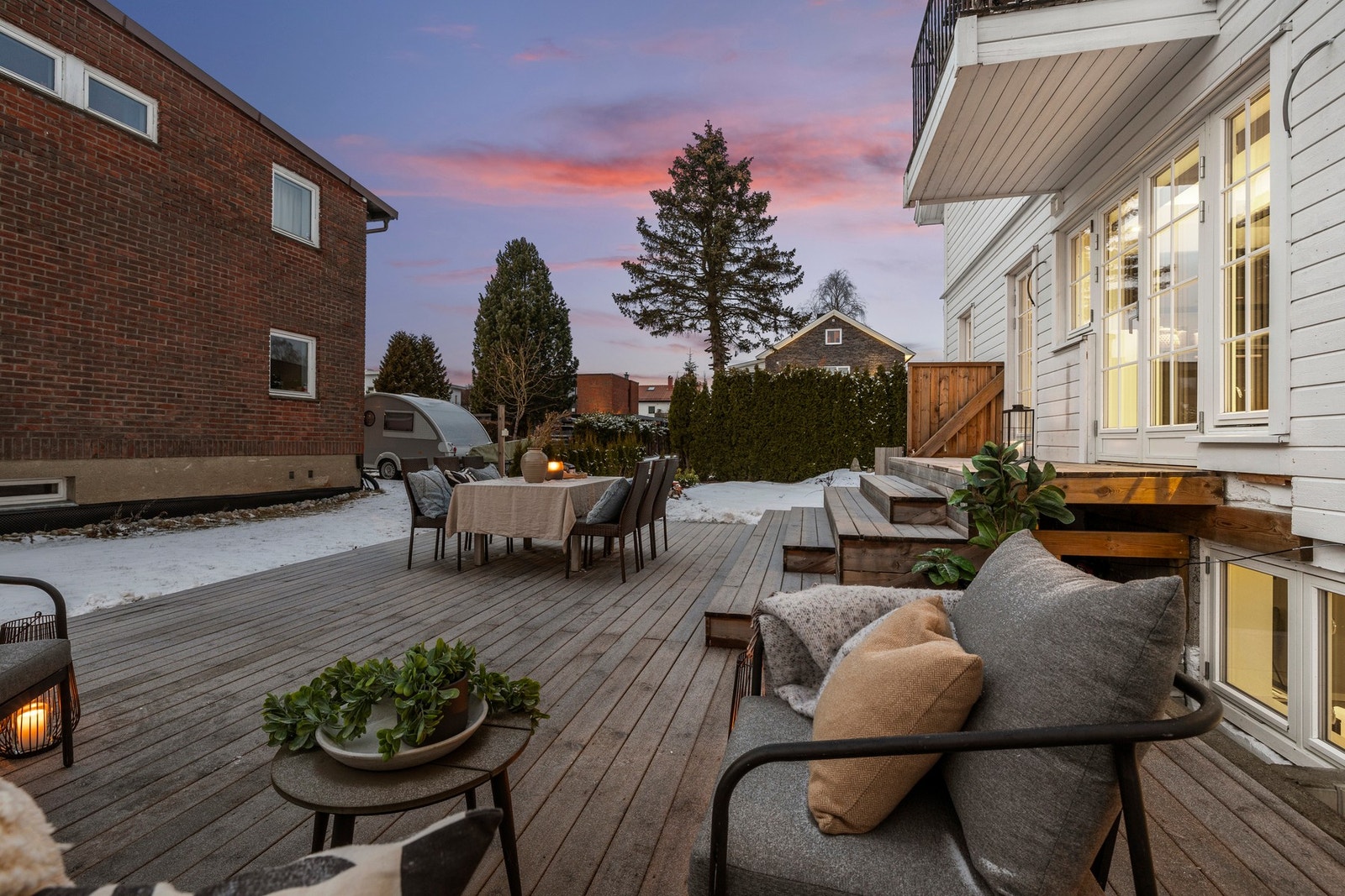 Her kan virkelig sene sommerkvelder med familie, venner eller gode naboer nytes. Galleribilde