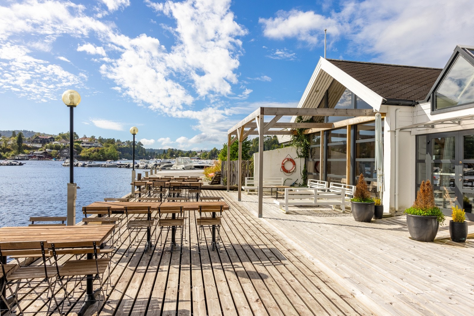 Ikke langt fra boligen finner du Fagernes Yacht Club. Galleribilde