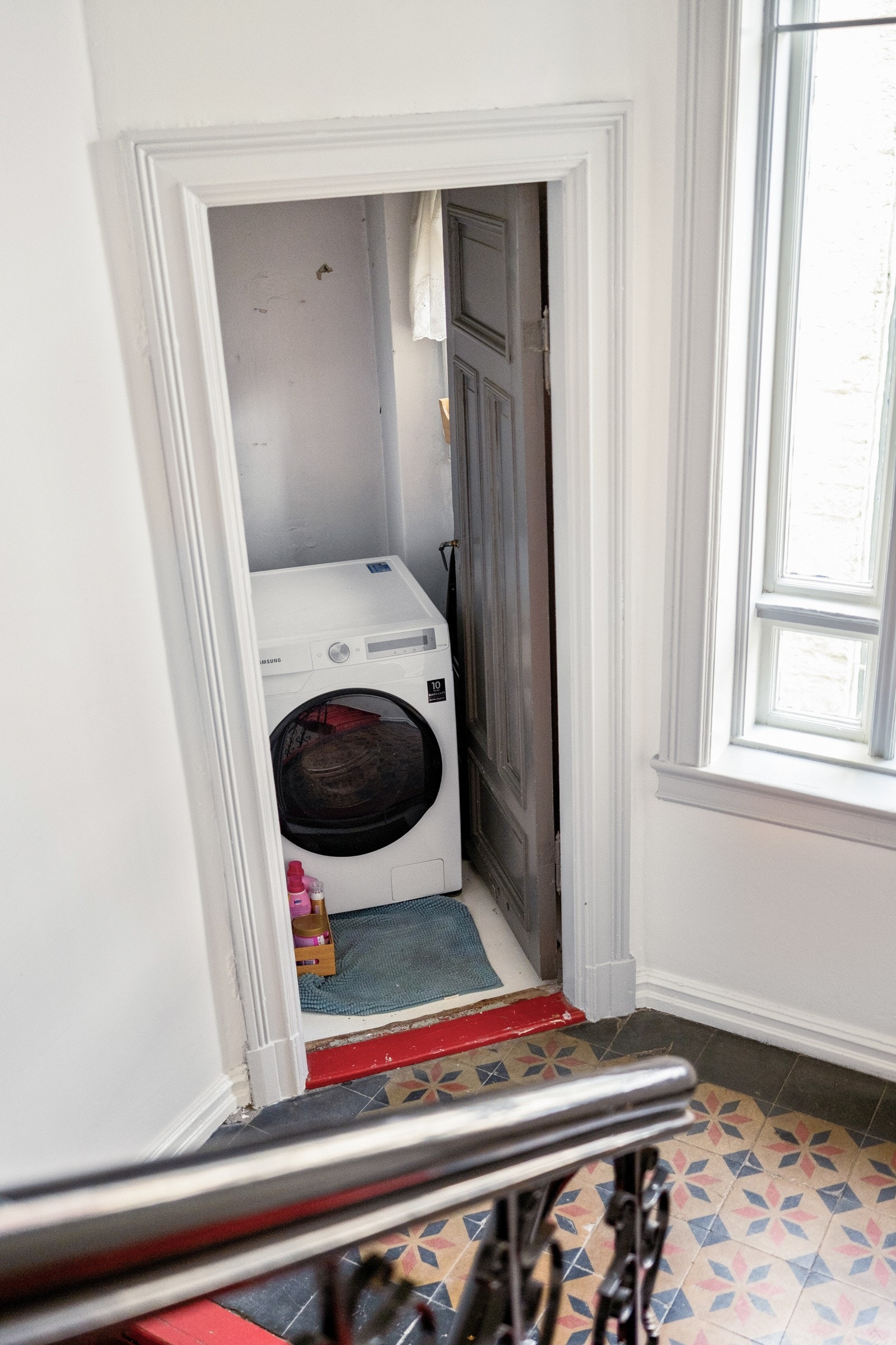 Vaskemaskinen er plassert i bod i felles gang, og deles med naboleiligheten. Galleribilde