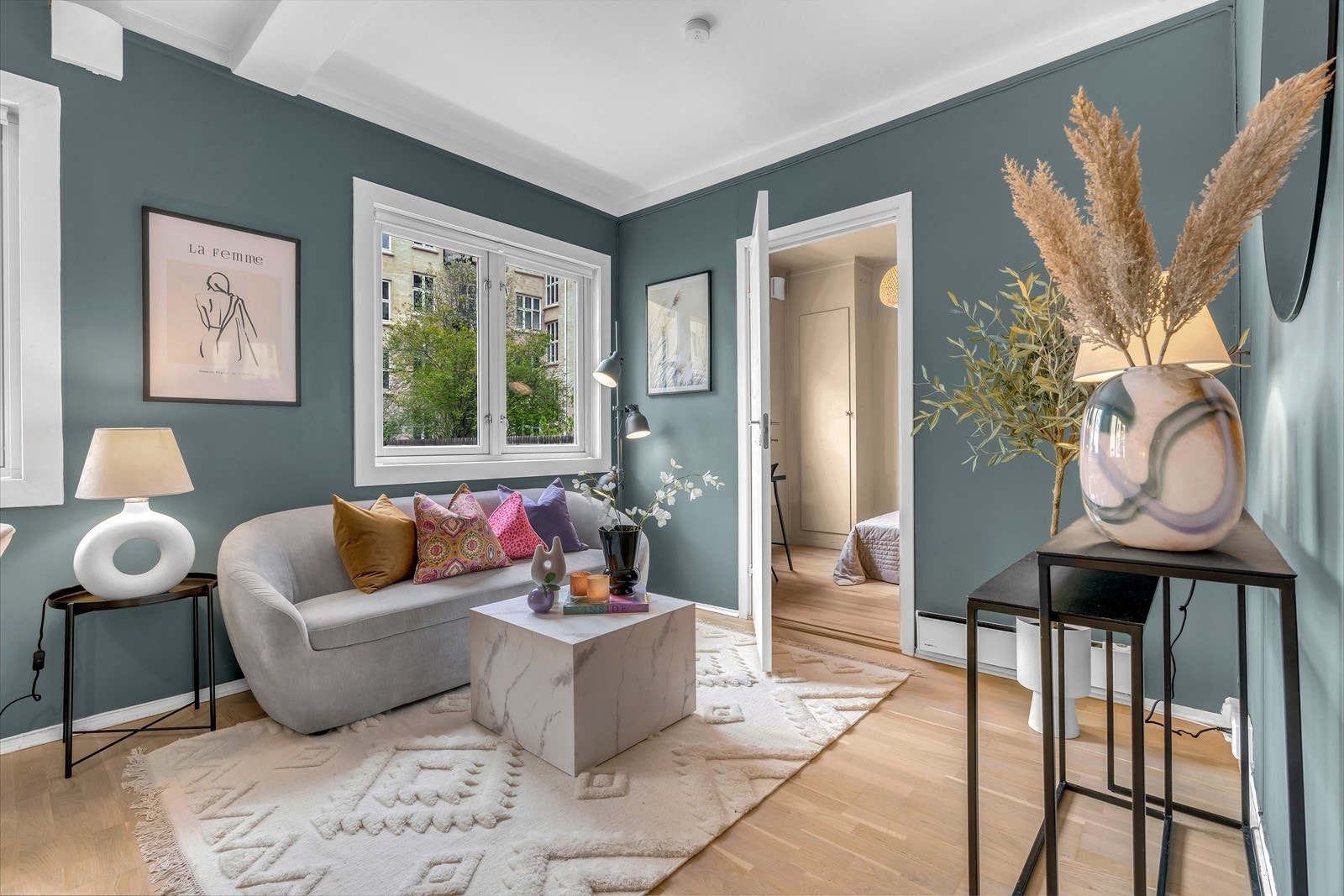 Leiligheten har nyslipte gulv i 2023 Galleribilde