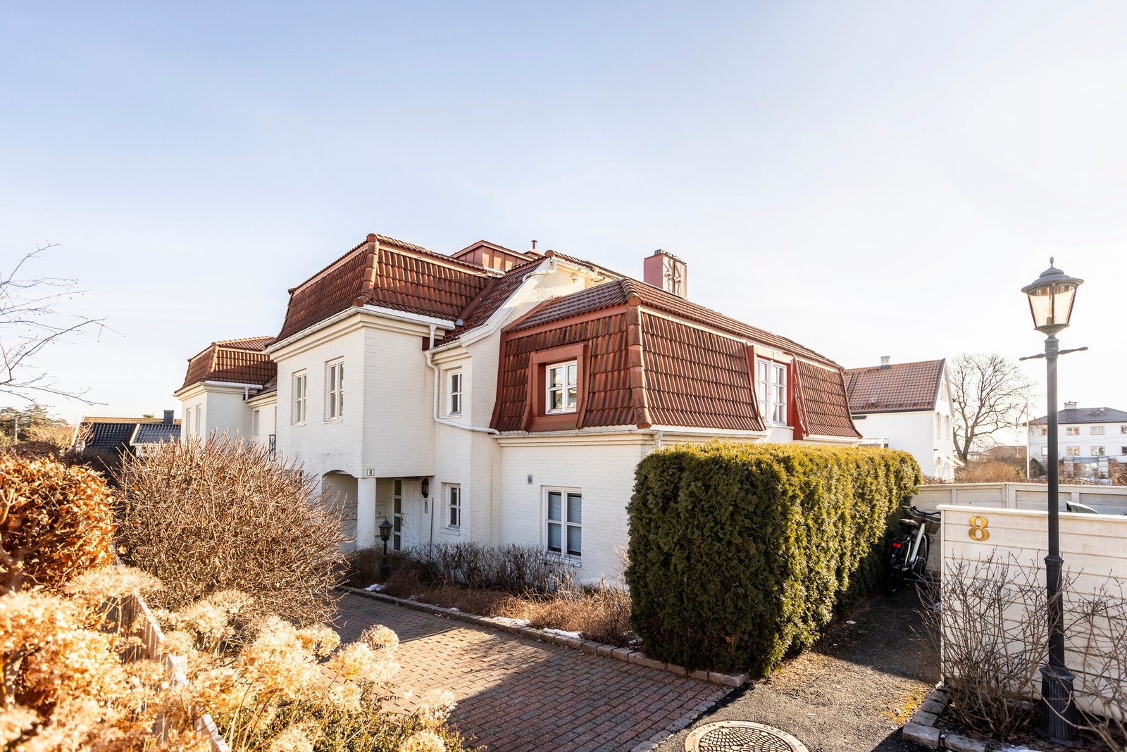 Grandelund Boligsameie byr på et godt naboskap, flotte fellesområder og en rolig atmosfære - perfekt for deg som søker et trygt og behagelig bomiljø. Galleribilde