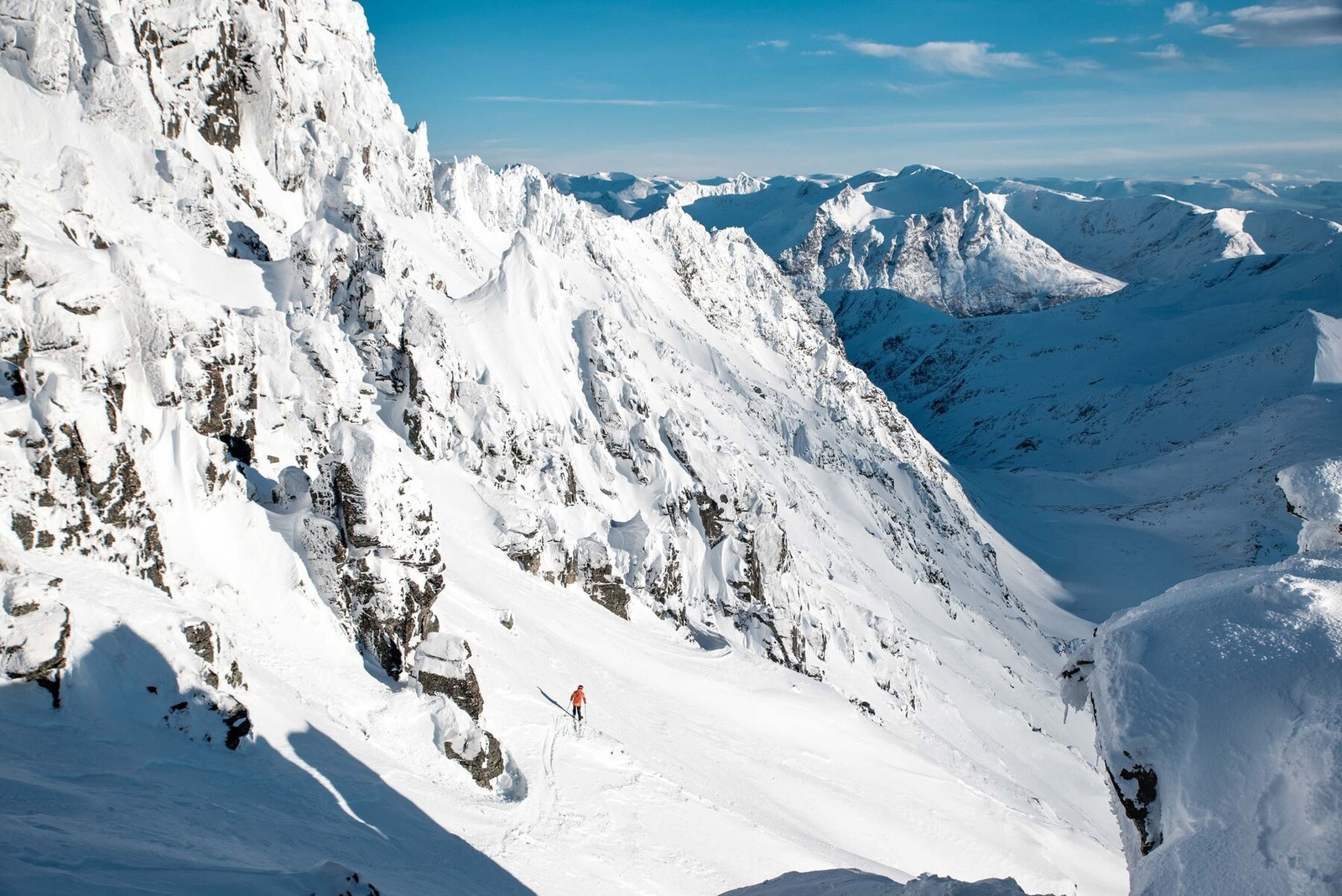 Ønsker du litt ekstra adrenalinkick? ta en tur til Molladalen! Foto Christian Remøy Galleribilde