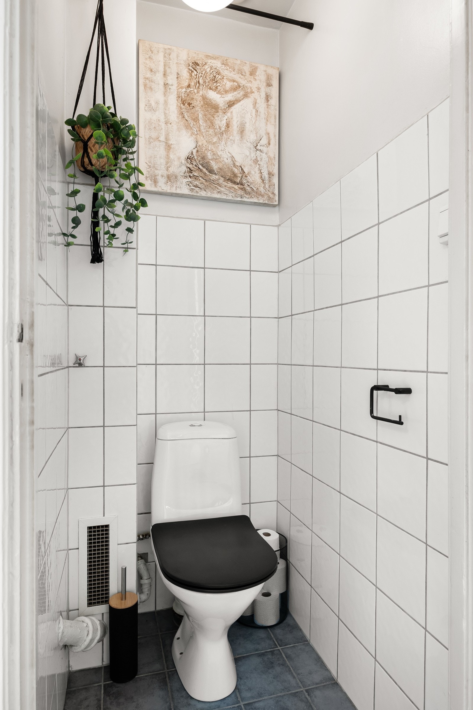 Det er et eget, separat toalettrom. Galleribilde