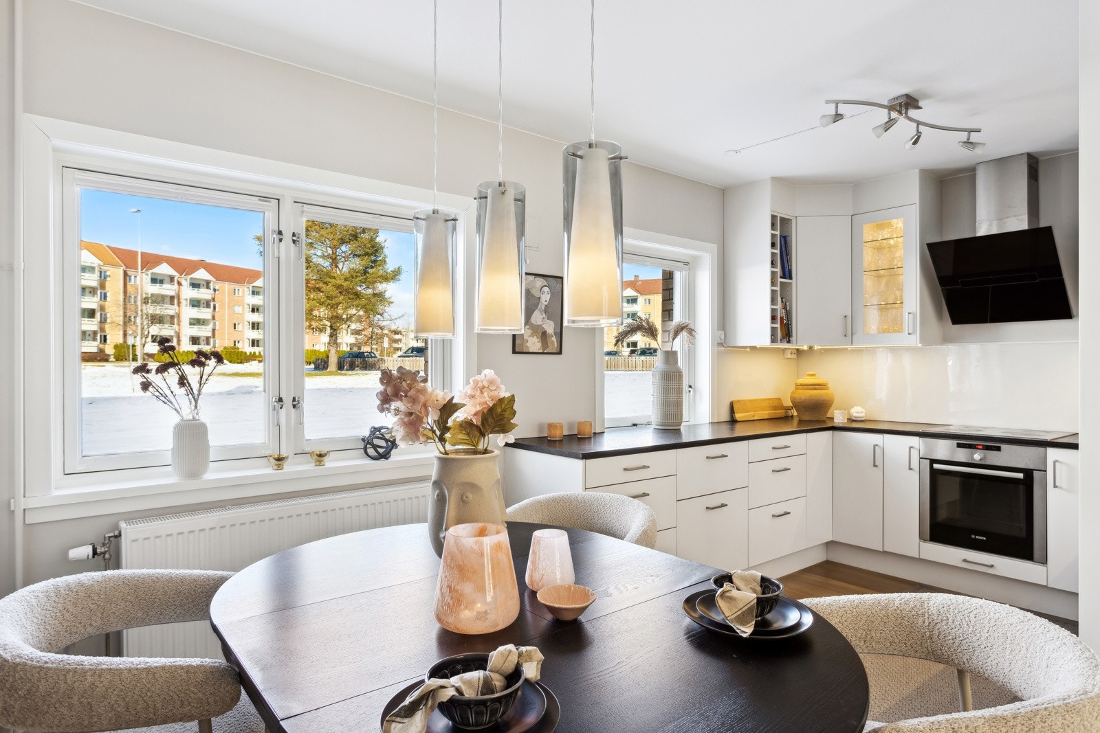 Her kan du etabalere en hyggelig sittegruppe med et større spisebord. Galleribilde