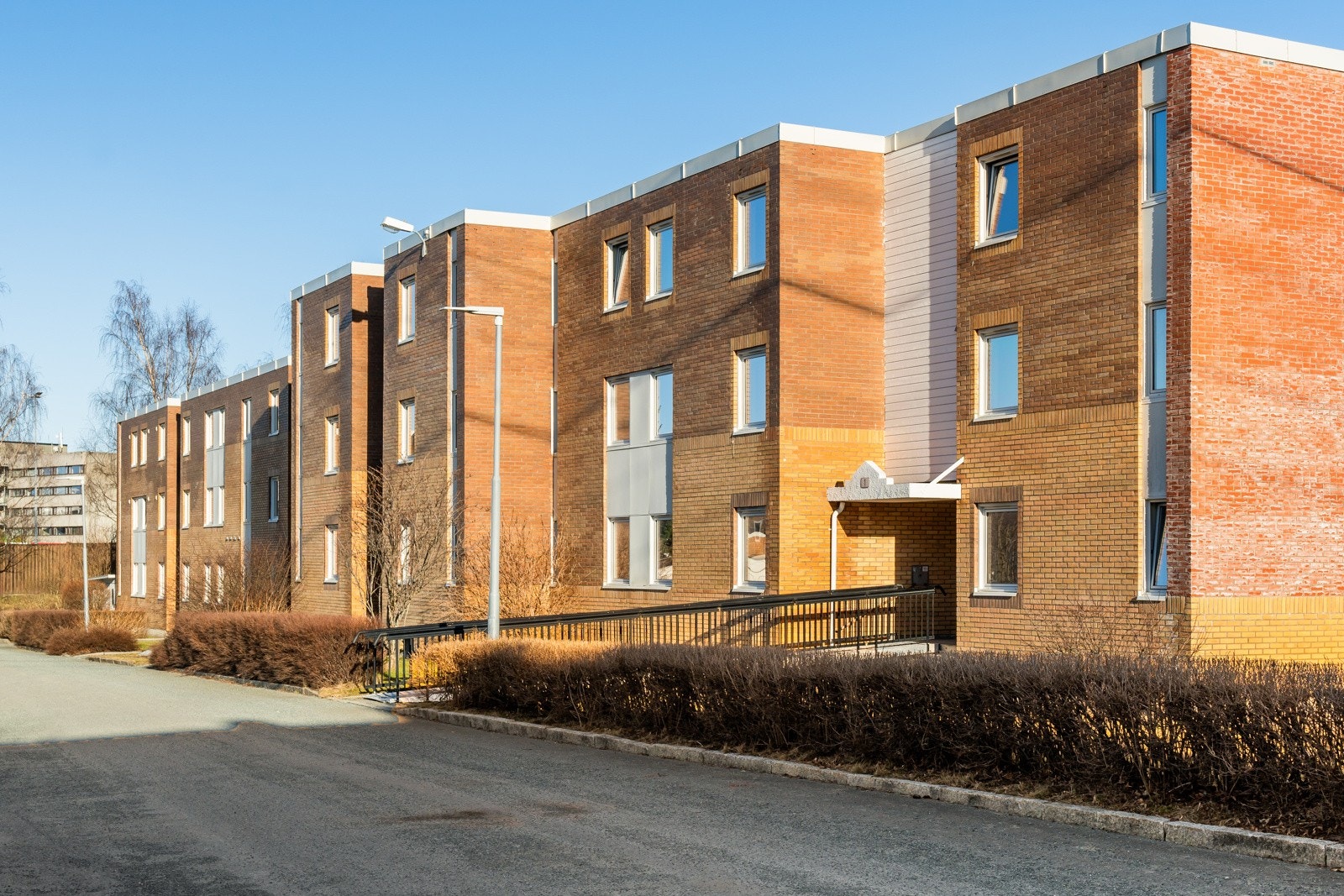 Leiligheten ligger fint til i 2. etasje med adkomst via felles trapperom. Galleribilde
