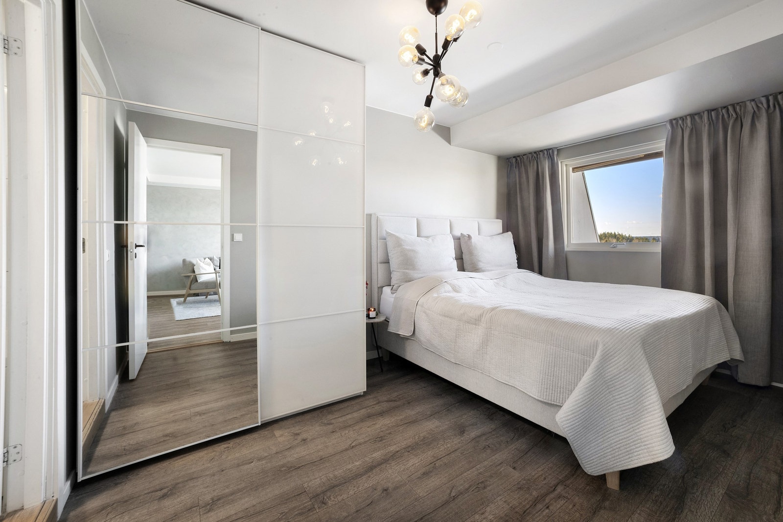 Boligen har tre gode soverom Galleribilde