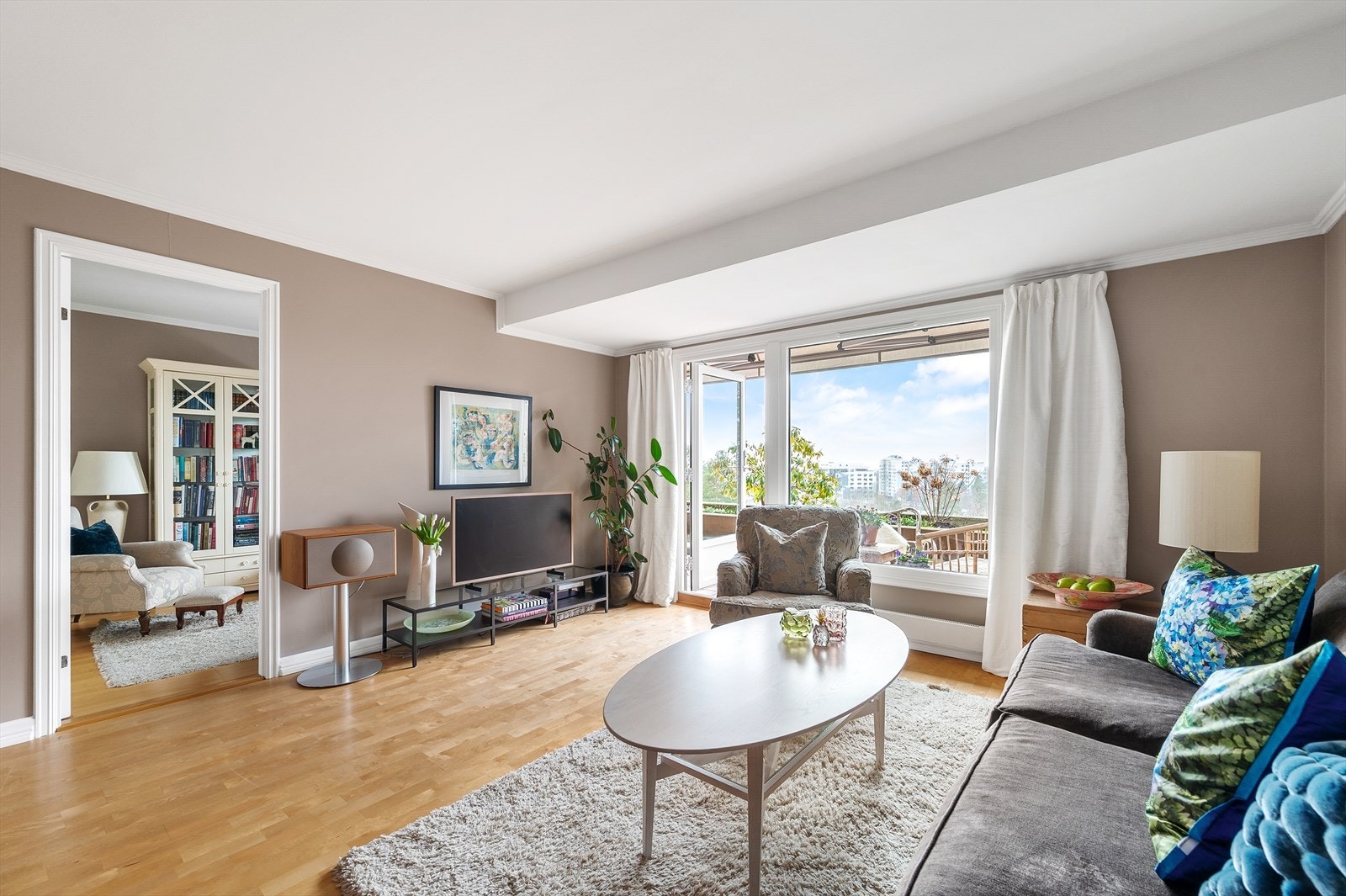 Høyt og fritt i rolige omgivelser, uten innsyn Galleribilde