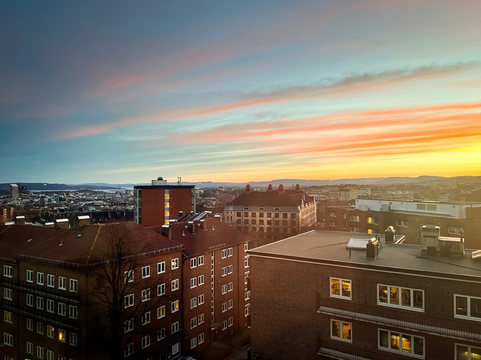- En lys og hyggelig 2-roms toppleilighet med sentral og attraktiv beliggenhet på Rosenhoff/Sinsen - Galleribilde