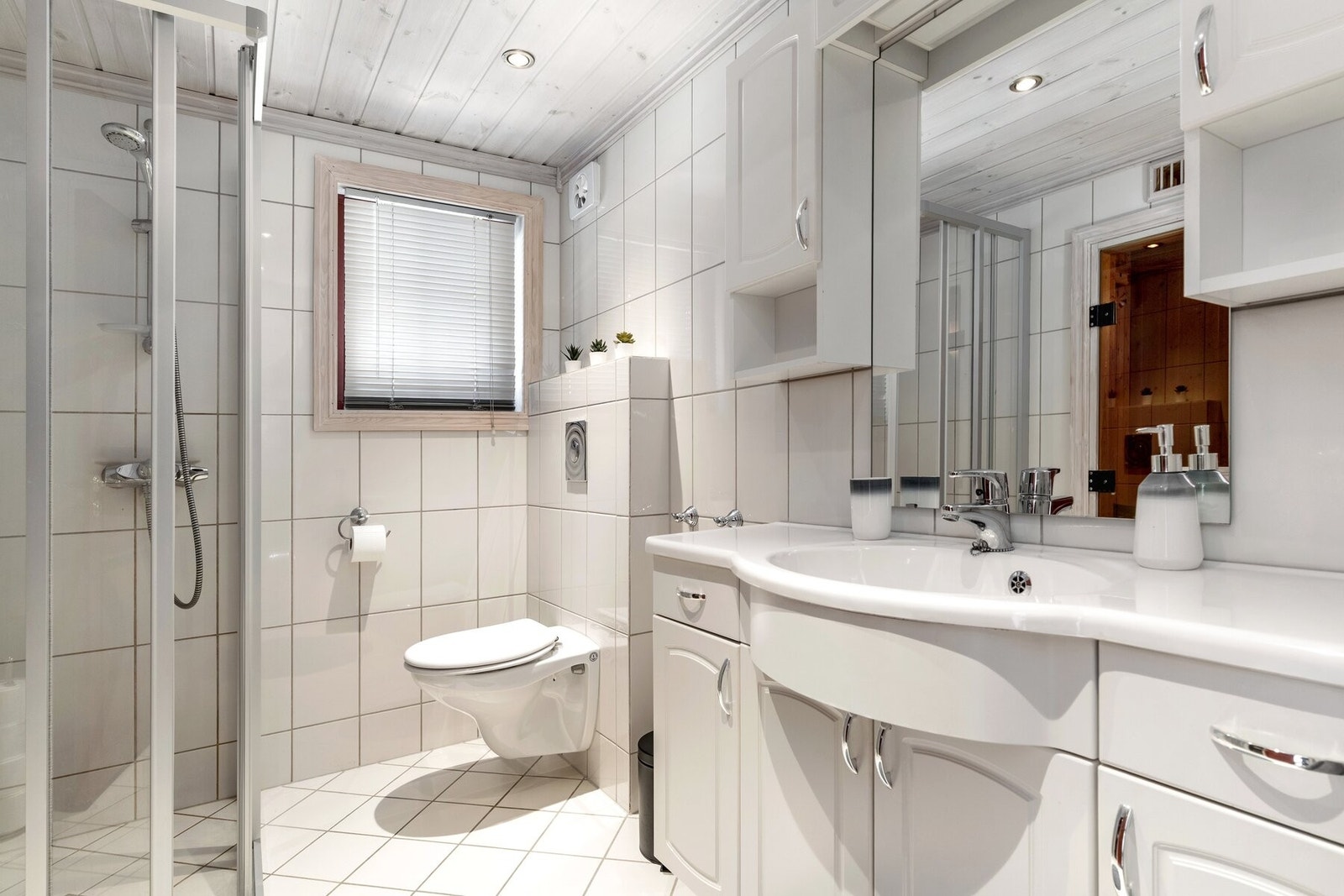 Hytten har to bad. Galleribilde