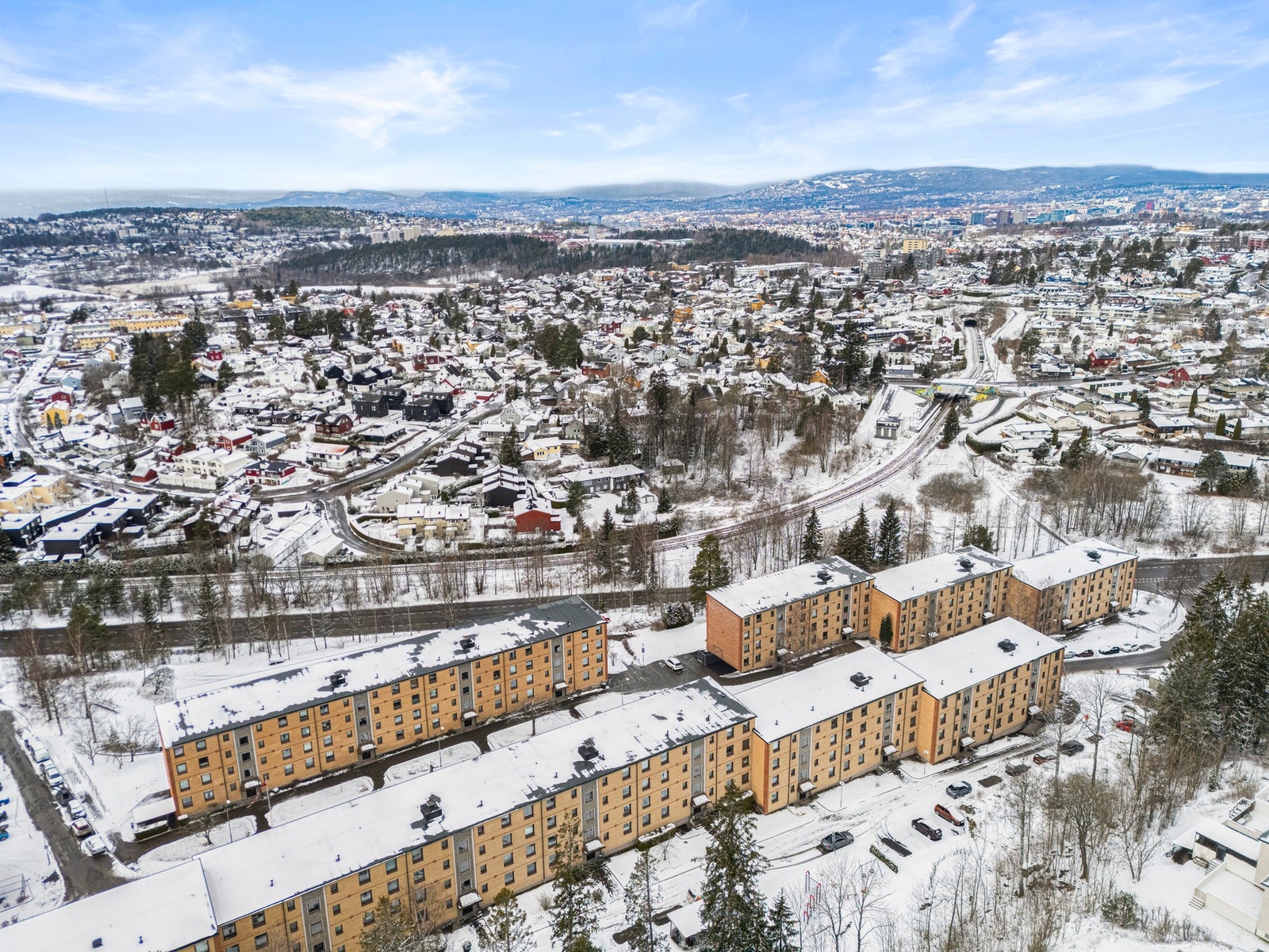 Bor du her, har du Østmarka som nærmeste nabo! Ulsrudvannet og Nøklevann byr på flotte badeplasser og naturopplevelser året rundt. Galleribilde