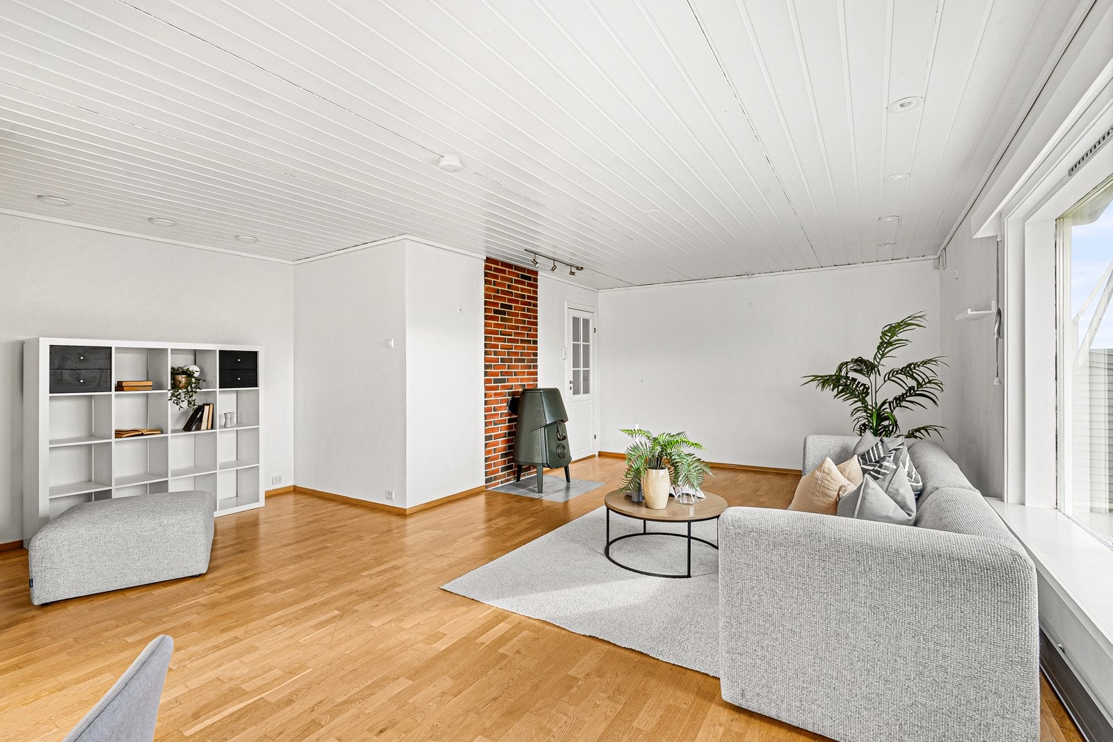 Leiligheten har en funksjonell planløsning - stuen kan enkelt innredes i ulike soner. Galleribilde