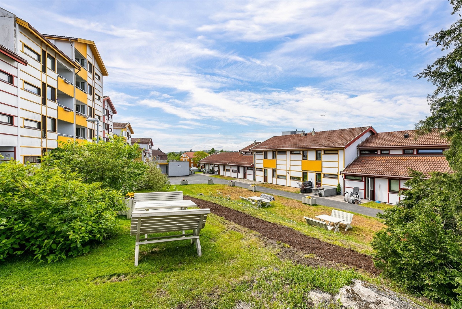 I gårdsrommet er det sol store deler av dagen. Galleribilde