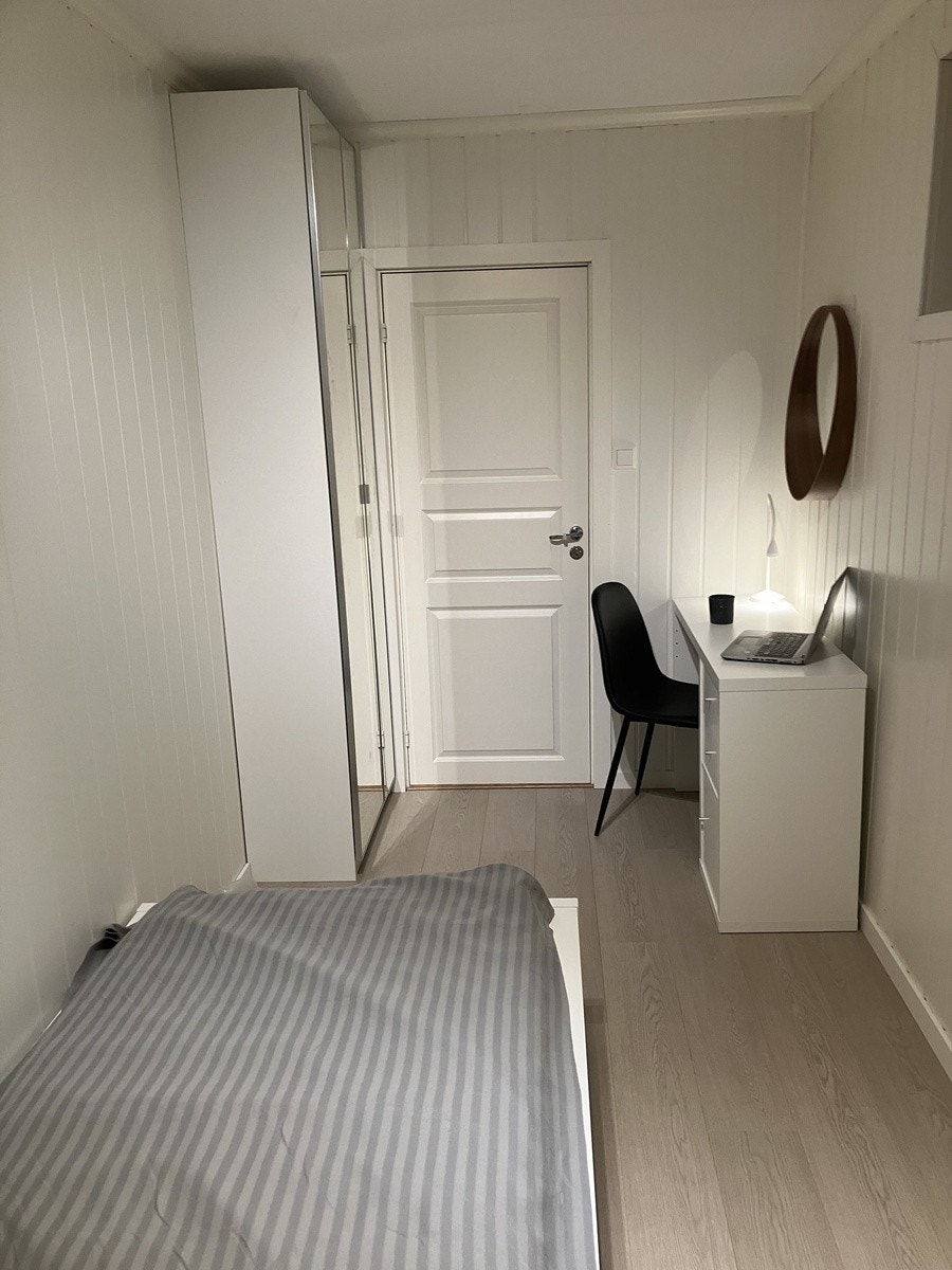 Rom 1 kr 6500,- inkludert alt (også strøm og internett) Galleribilde