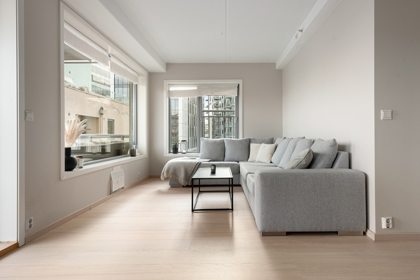 Naturlige soner gjør leiligheten lett å møblere Galleribilde