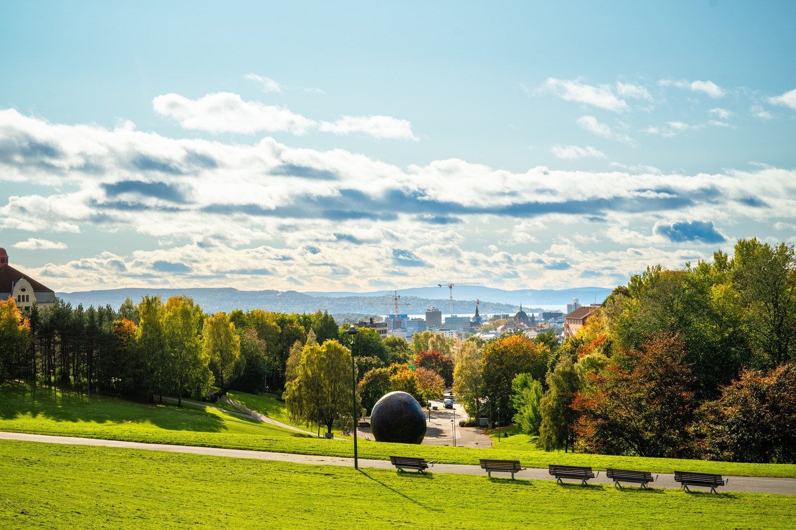 Torshovdalen. Galleribilde