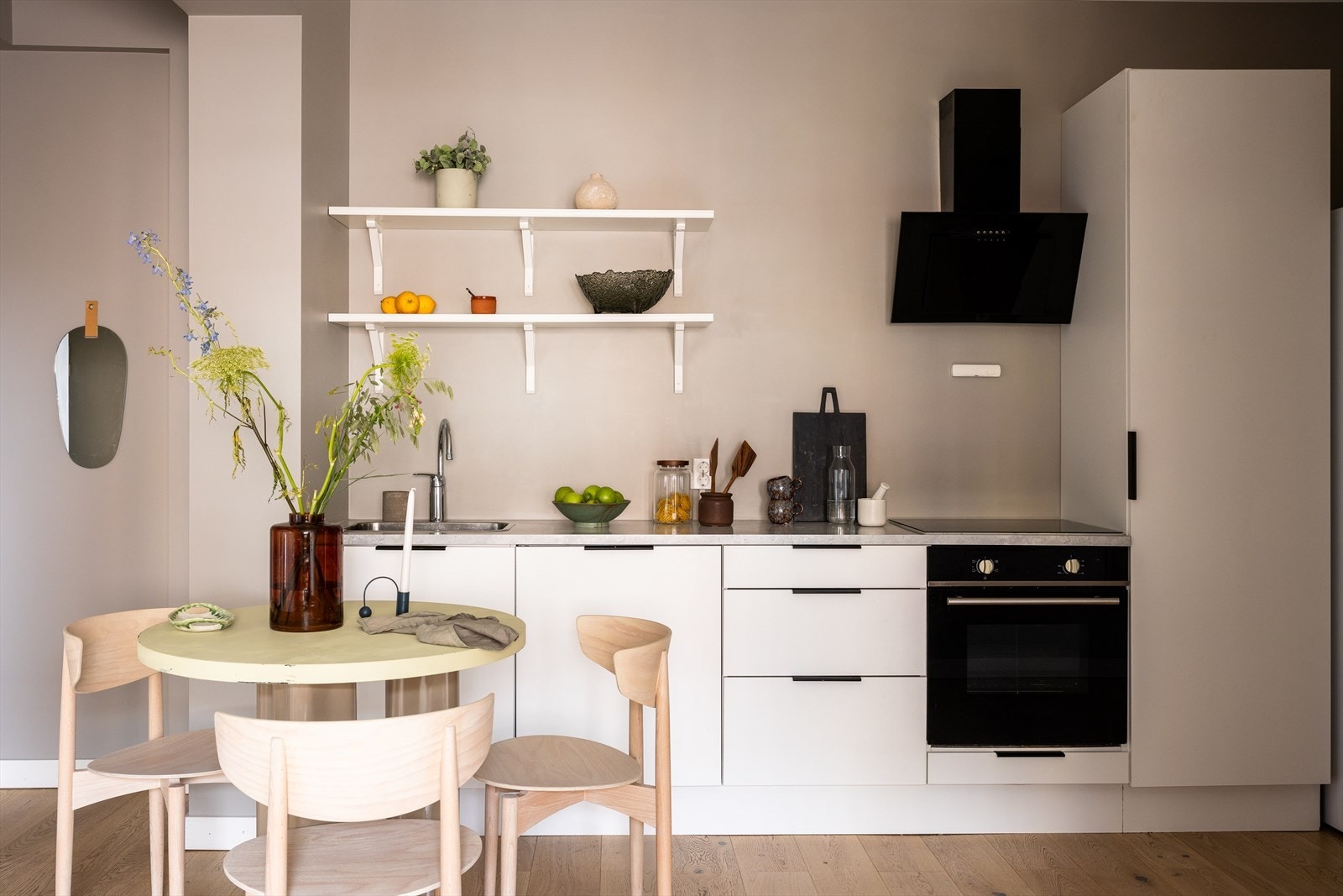 En utrolig delikat og innbydende 4-roms med attraktiv beliggenhet på Sinsen! Galleribilde