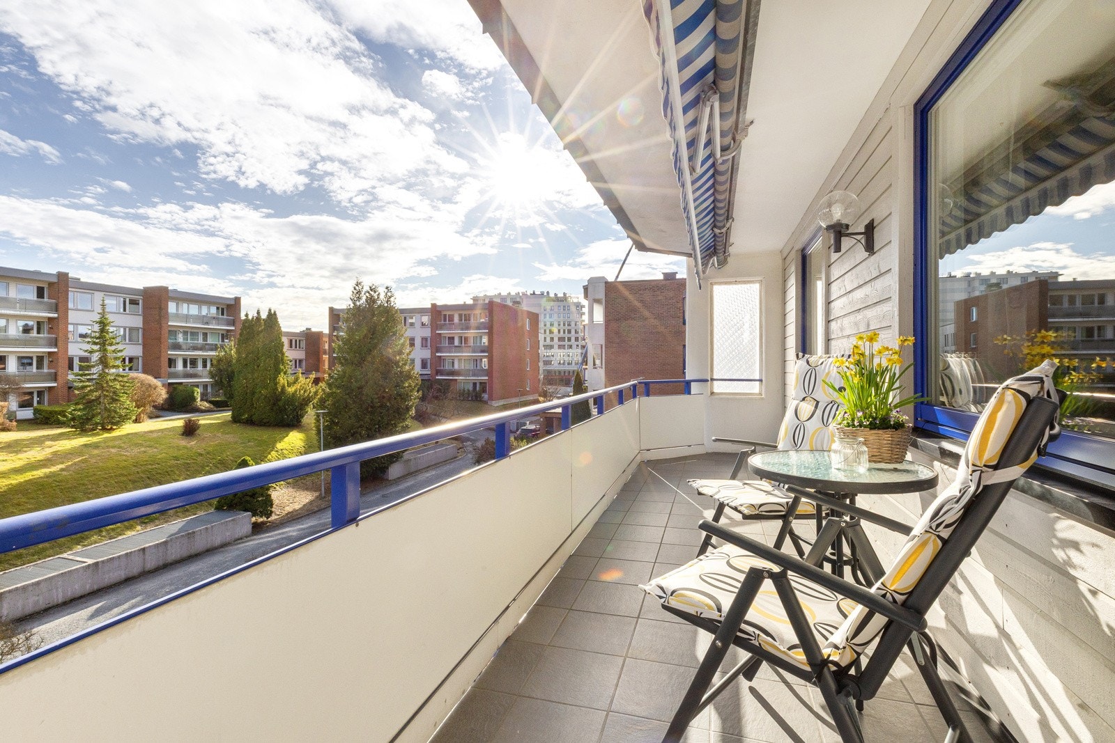 Her kan du nyte solen fra morgen til tidlig ettermiddag. Galleribilde