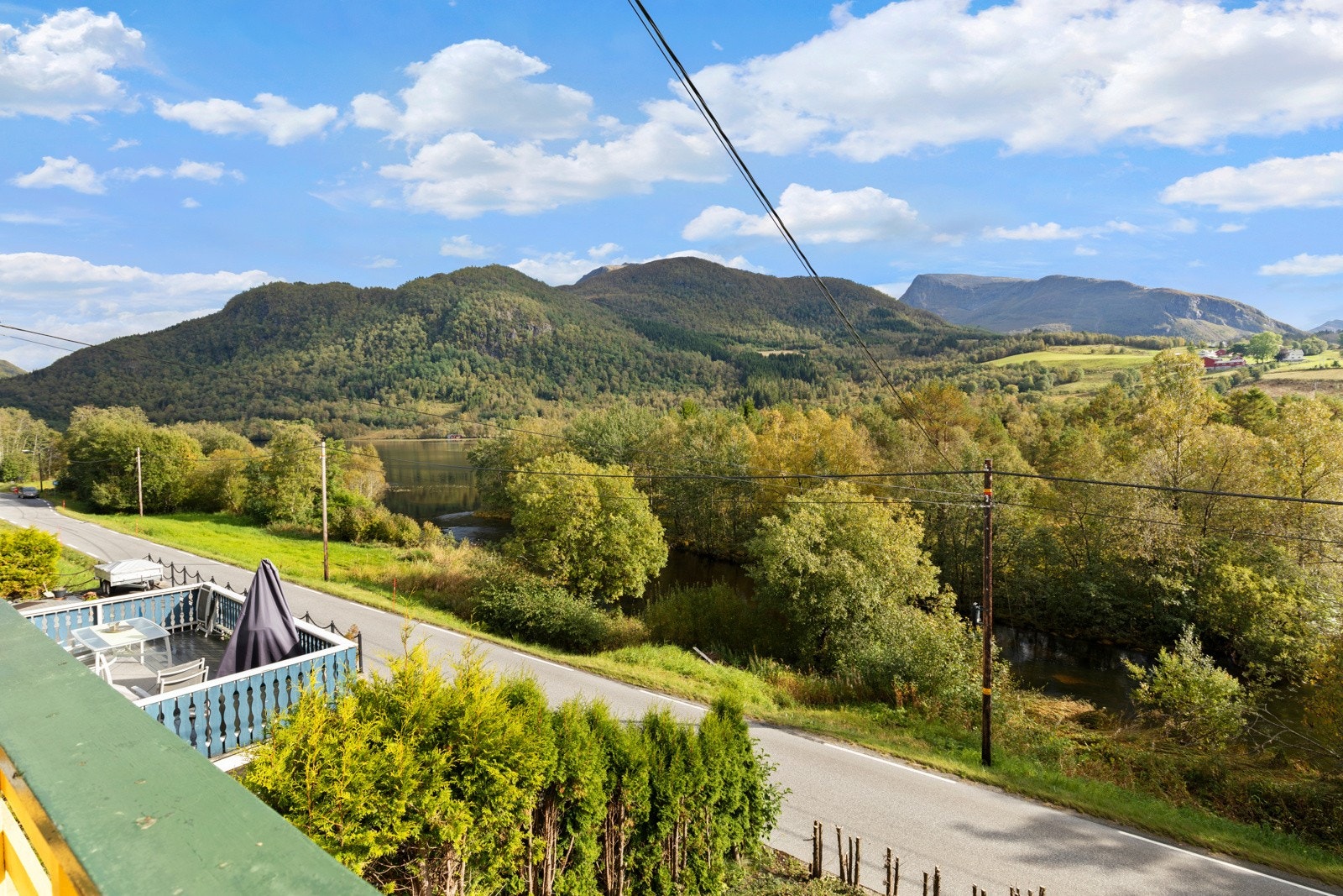 Flott usikt fra terrassen. Galleribilde