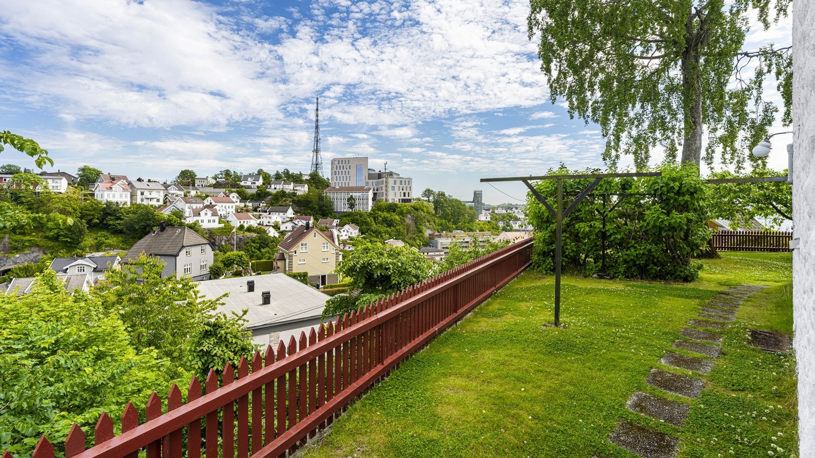 Hagen er tilgjengelig og er av fin størrelse Galleribilde