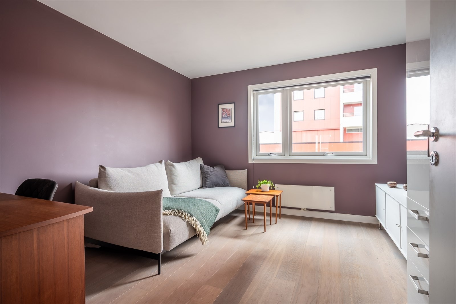 Soverom 2 brukes i dag som en ekstra stue/kontor. Galleribilde