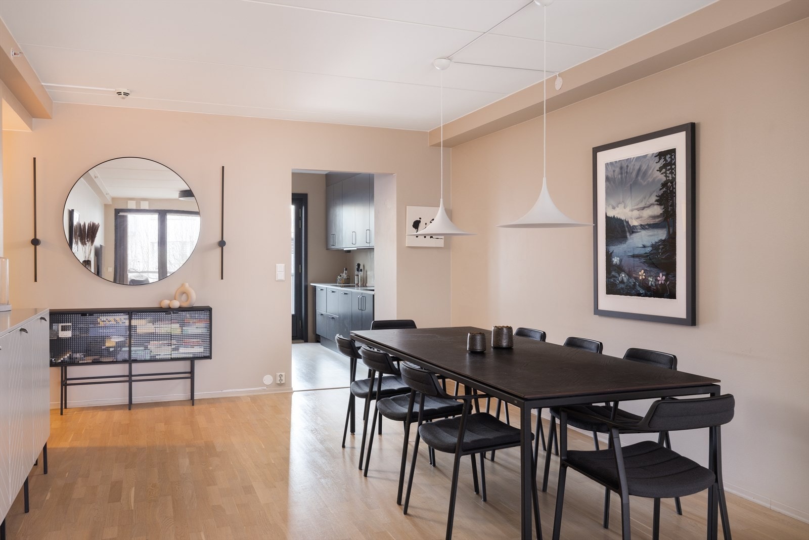 142-20.jpg Galleribilde