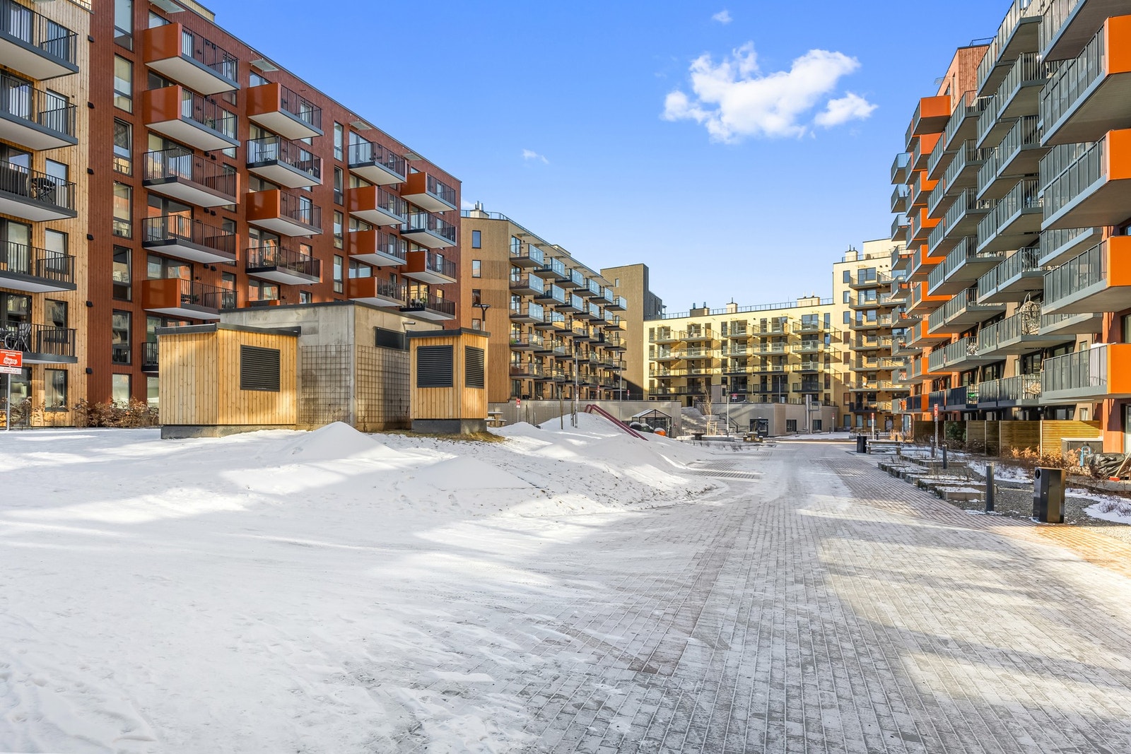 Borettslaget har en fin og opparbeidet tomt. Galleribilde