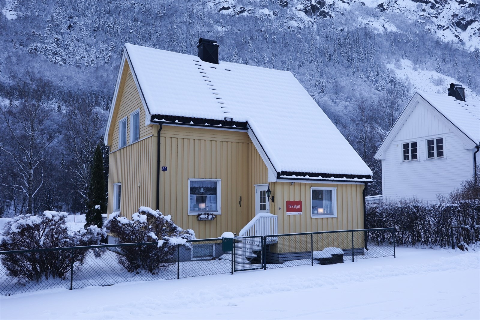 Fasade vinter Galleribilde