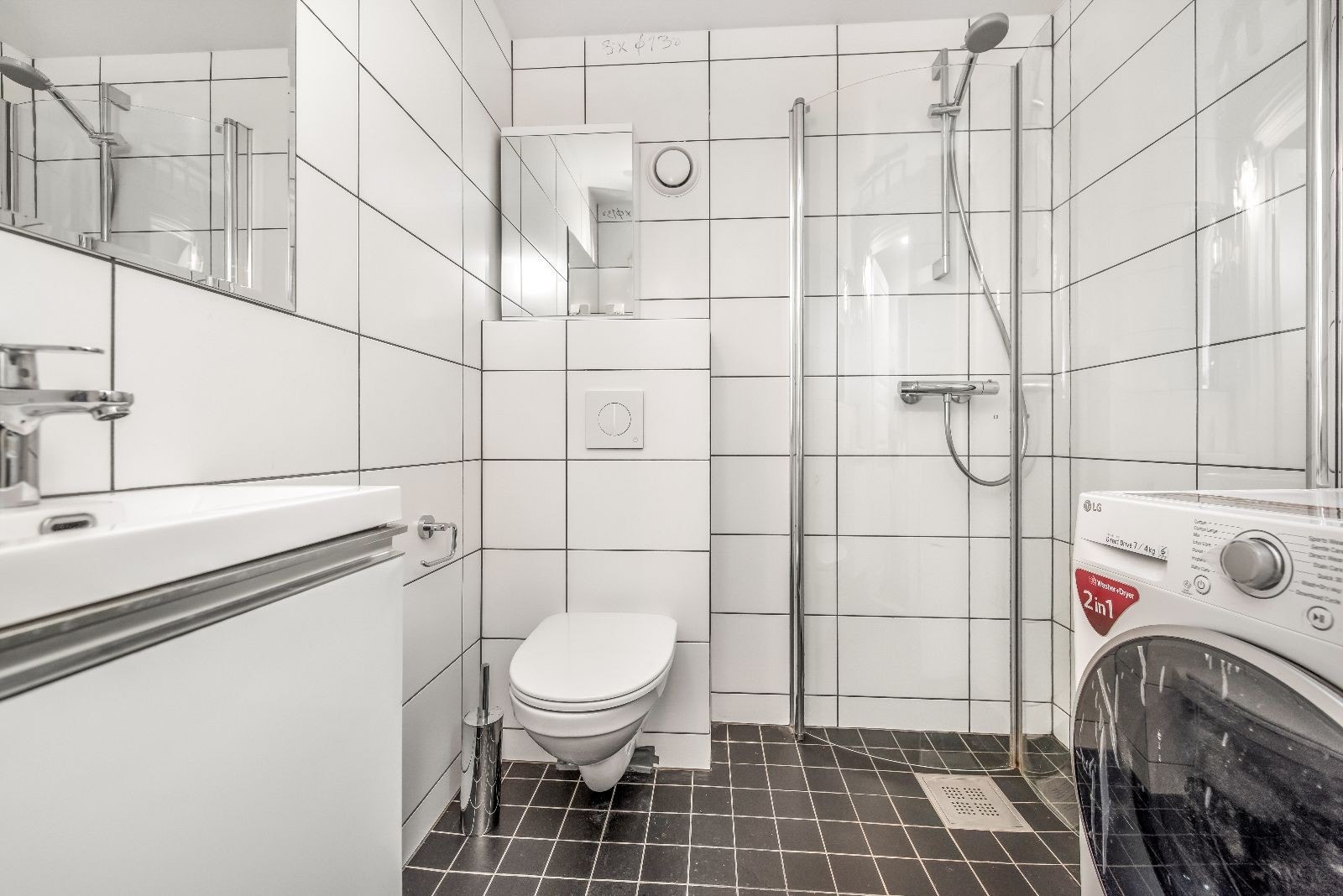 Lyst bad med vask/tørk Galleribilde