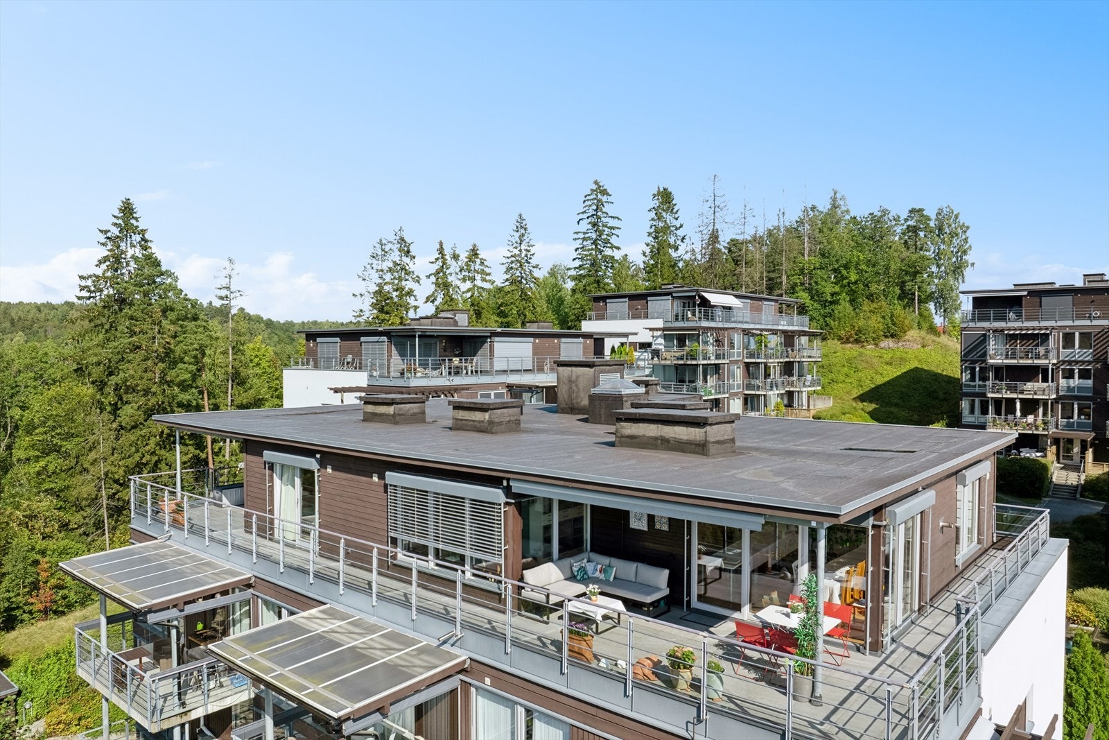 DNB Eiendom ved Haakon Sotlien og Sverre Nielsen har gleden av å presentere Åstadryggen 6! Galleribilde