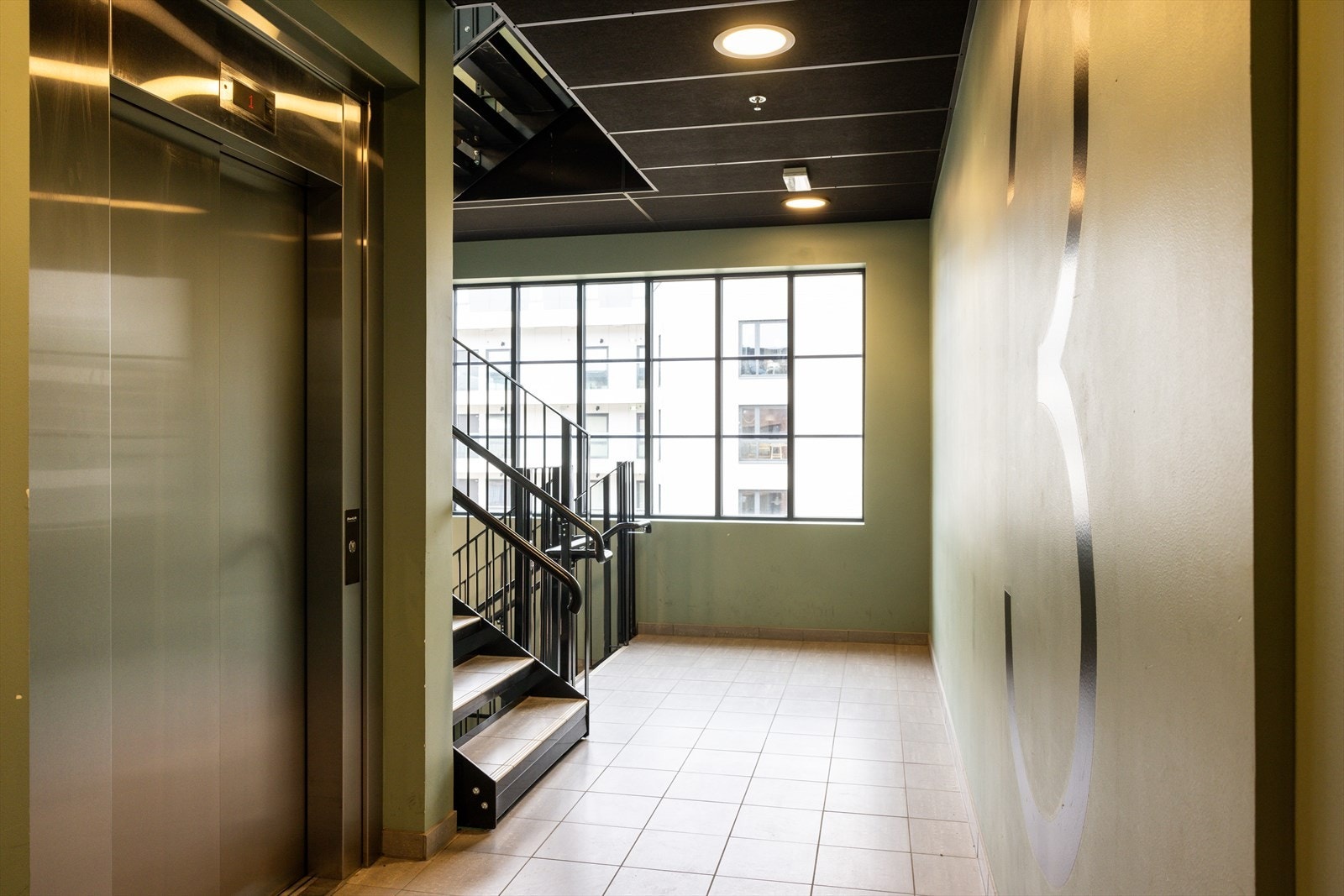 - Heis i bygget - Galleribilde