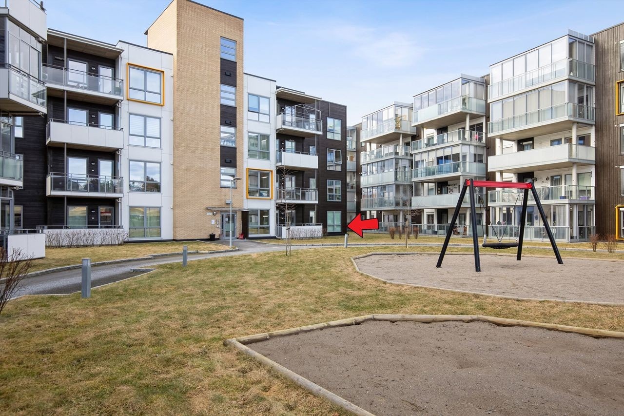 2-roms selveierleilighet i 1.etasje med moderne standard med fin beliggenhet på Drognestoppen! Galleribilde